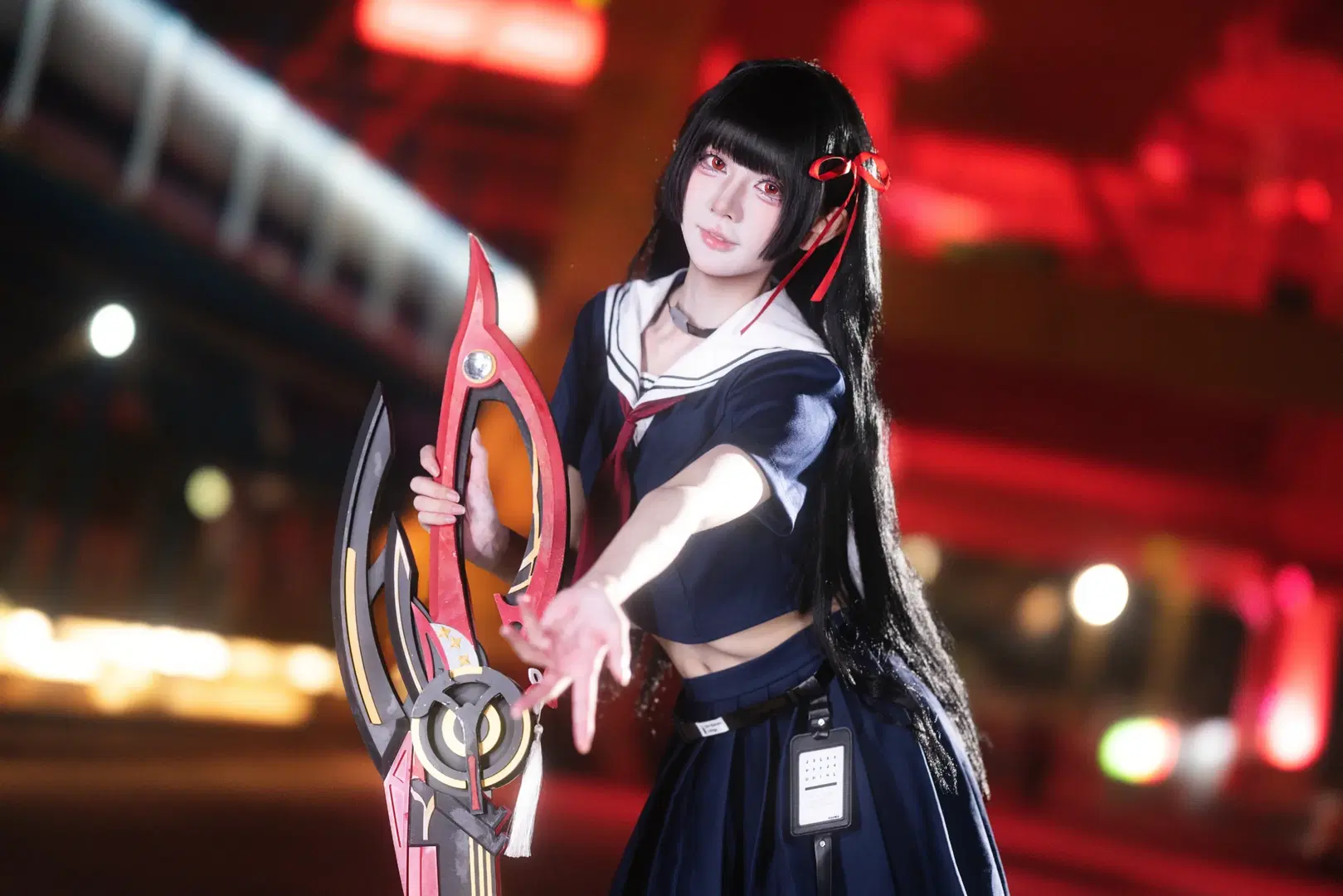 千咲cos 鸣潮暗夜水手服的战斗姿态 - 小羊不困（无限限流版，求关注求点赞） - 第7张