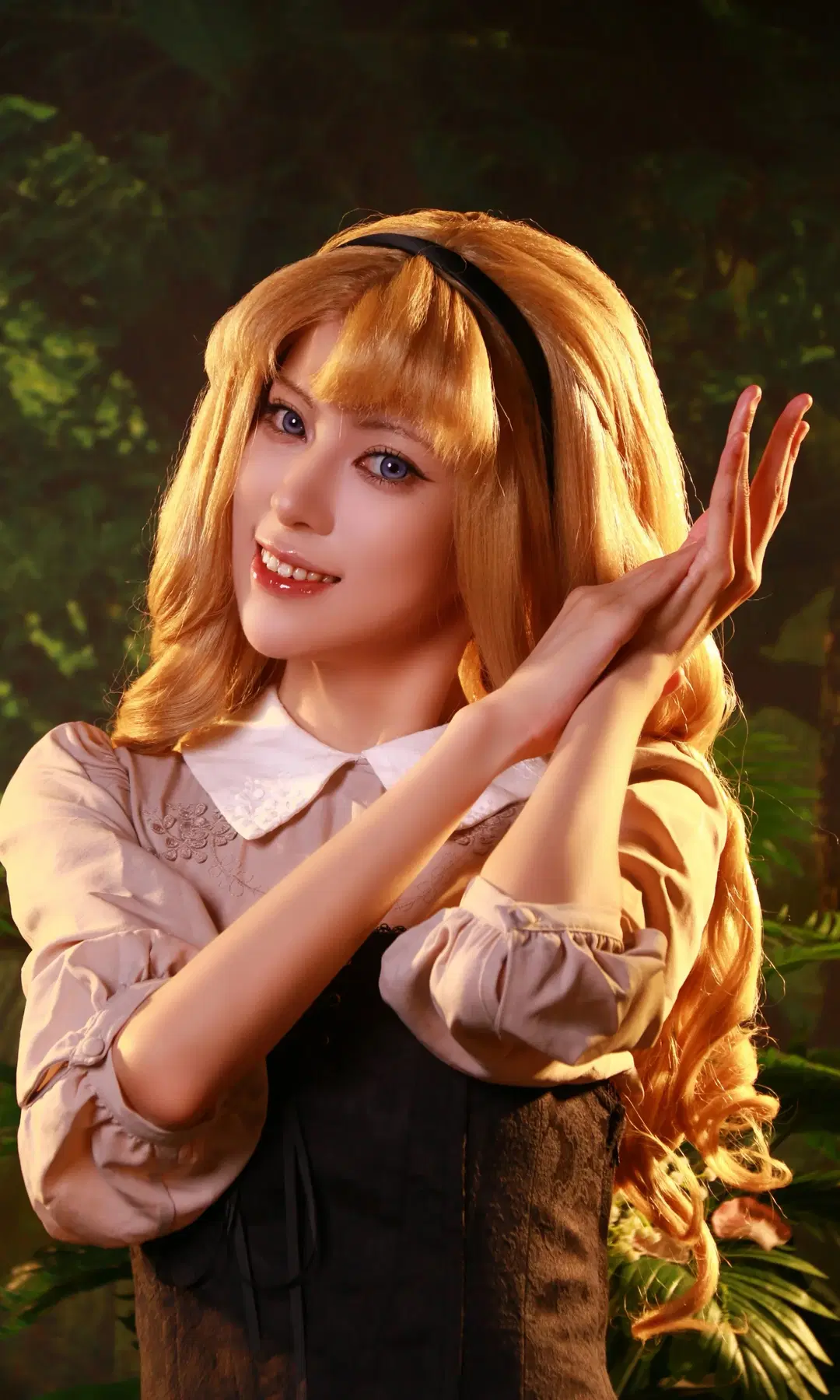 【オーロラ コスプレ】ディズニー『眠れる森の美女』森の雰囲気感フォト - DEMON（摄影版_） - 2枚目