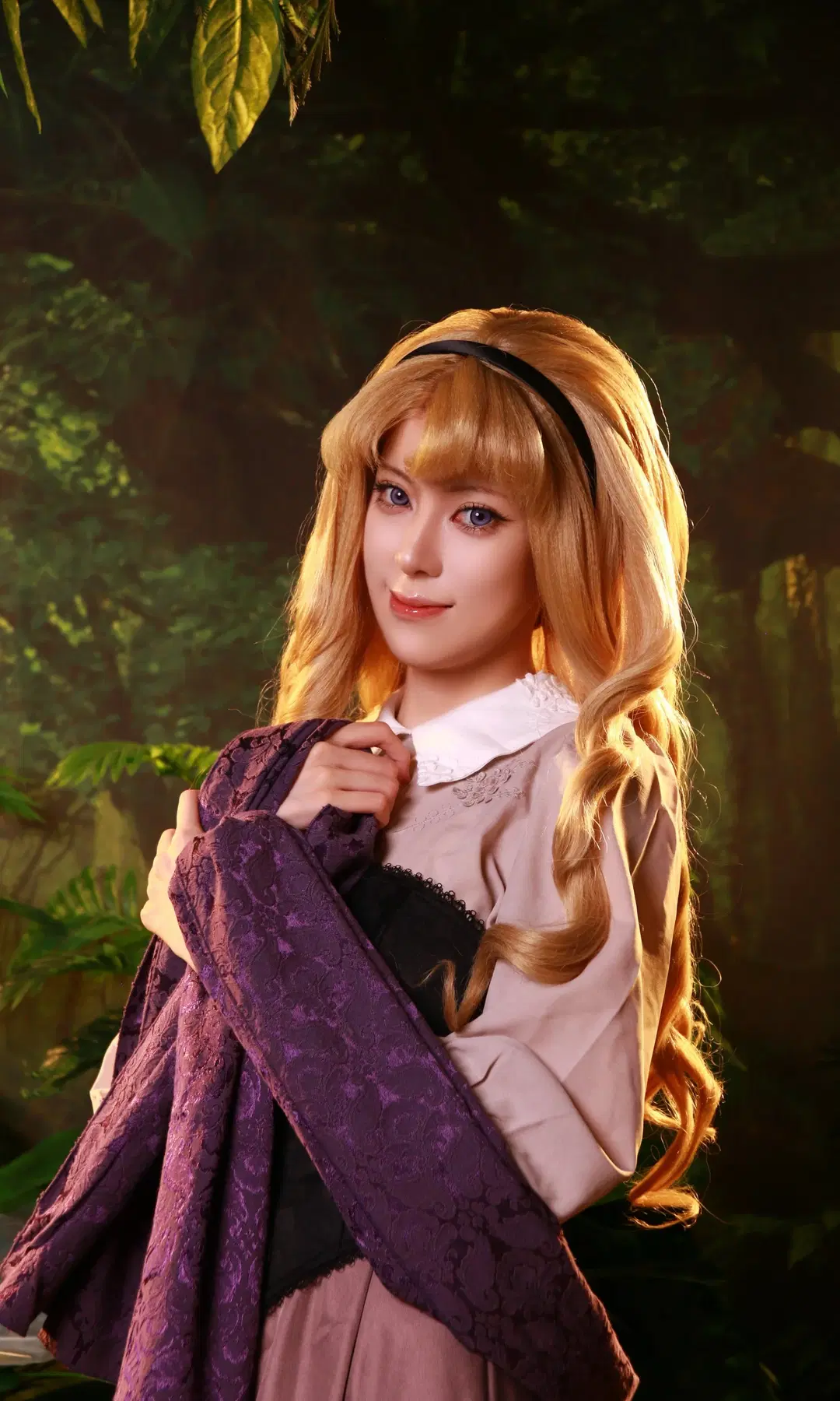 【オーロラ コスプレ】ディズニー『眠れる森の美女』森の雰囲気感フォト - DEMON（摄影版_） - 5枚目