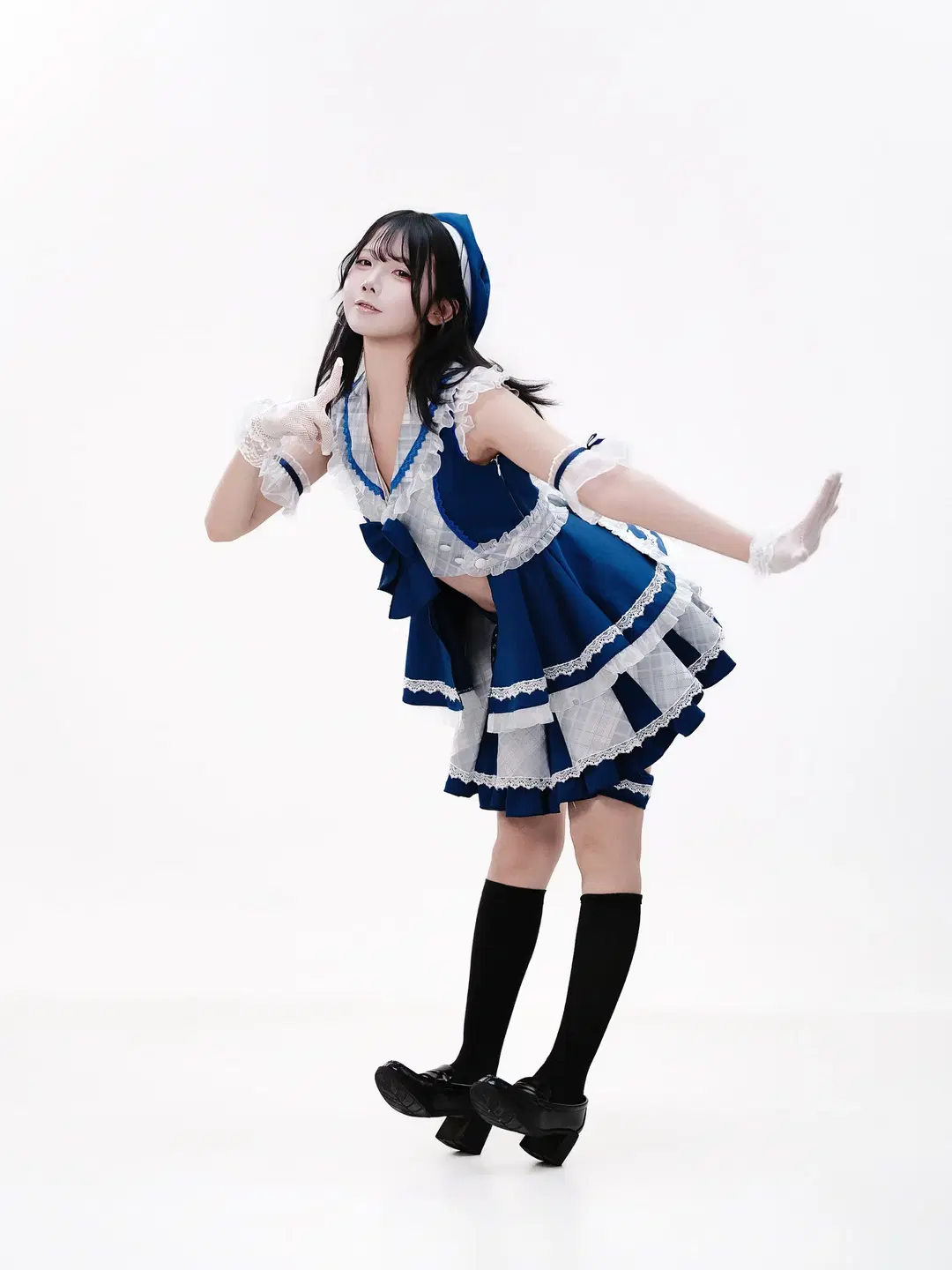Underground Idol Style Stage Outfit: Steal These Energetic Stage Poses by 巧克力choco - Image 3