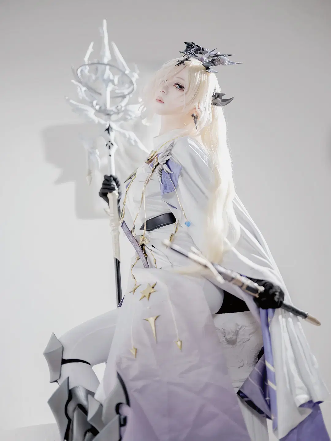 [Eblana cosplay] Arknights: Holy Arbiter of the Wilderness by 巧克力choco - Image 3