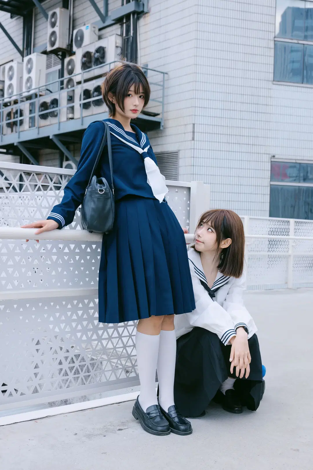JK制服, 水手服少女, 白丝过膝袜, 天台拍照, 日系校供感