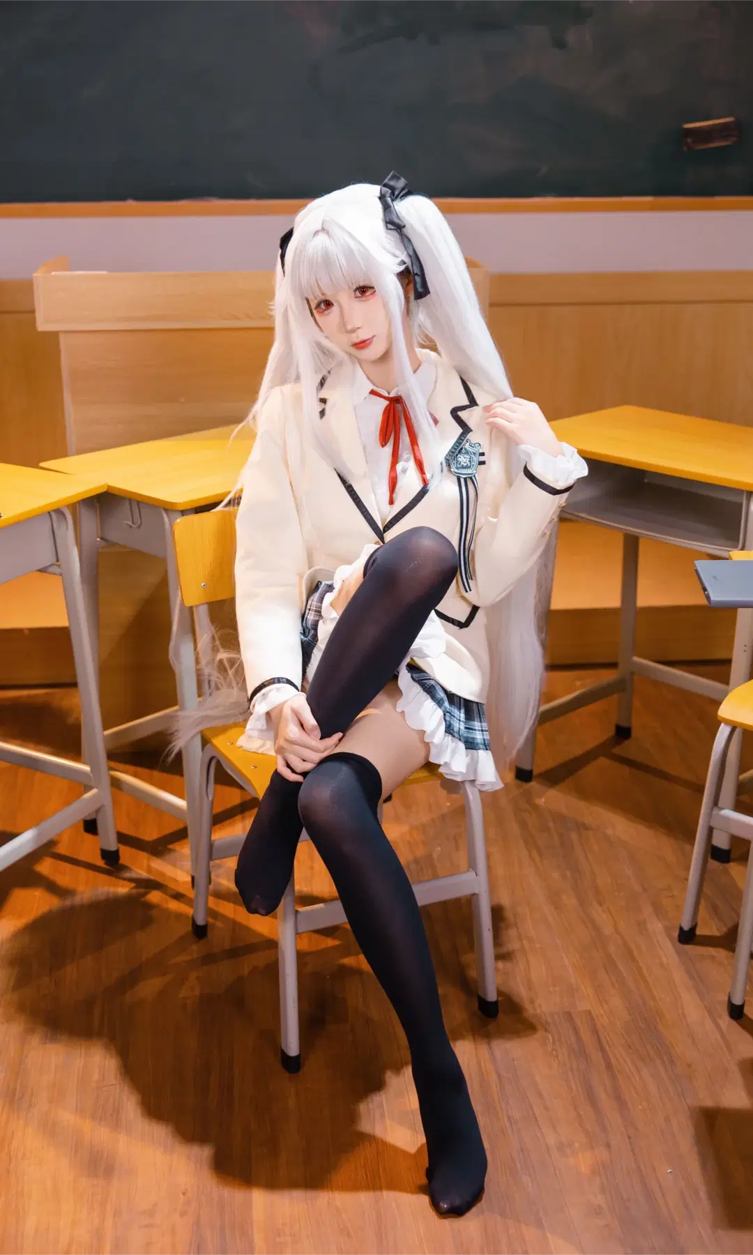 [Kagarino Kirie cosplay] White-Haired Uniform Maiden in the Classroom: Whispers of Black Thigh-Highs and Pleated Skirts by Fe - Image 7