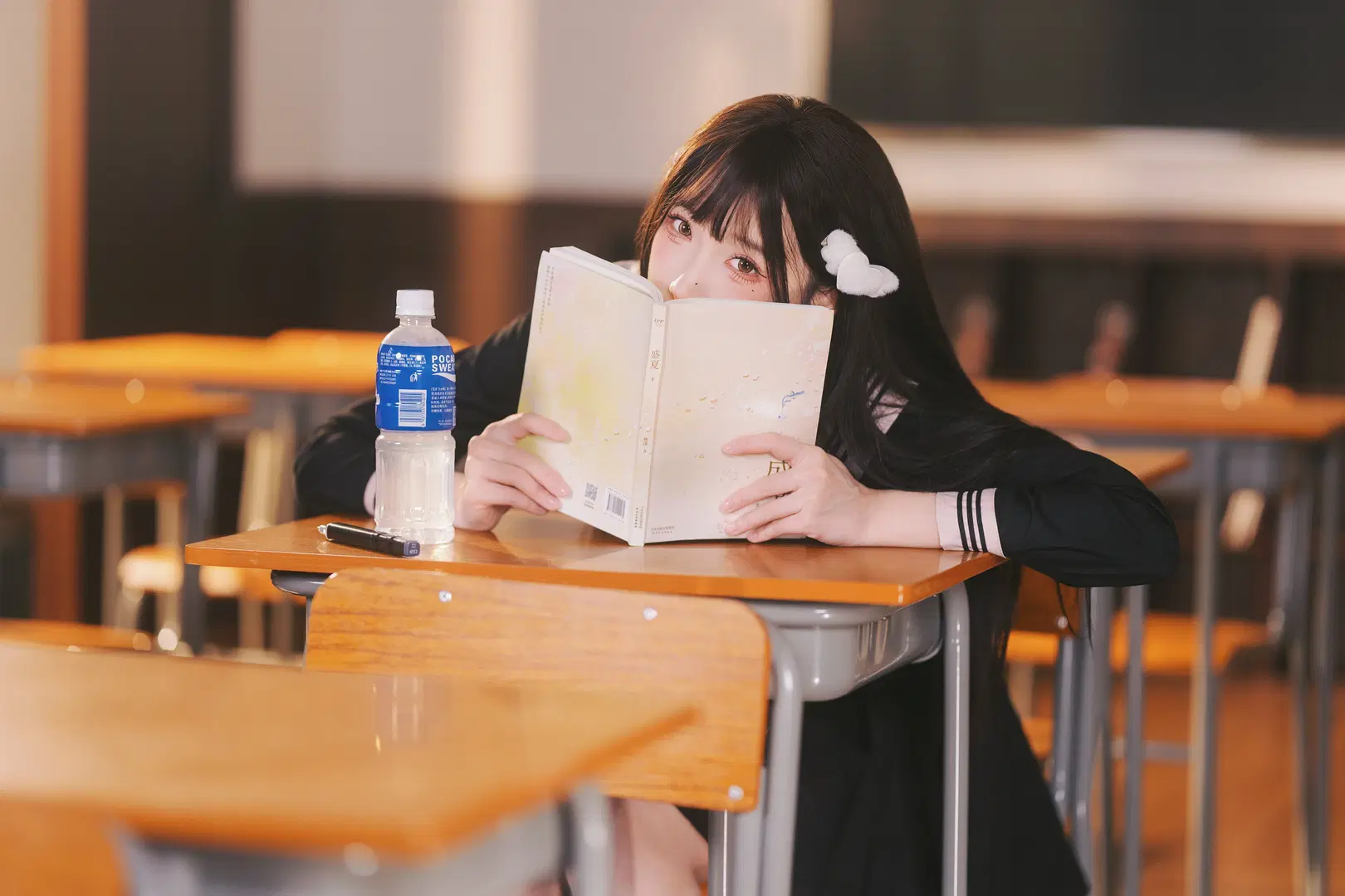 放課後の教室：黒セーラー服と黒ストッキングの少女写真 - 摄影师布里 - 12枚目