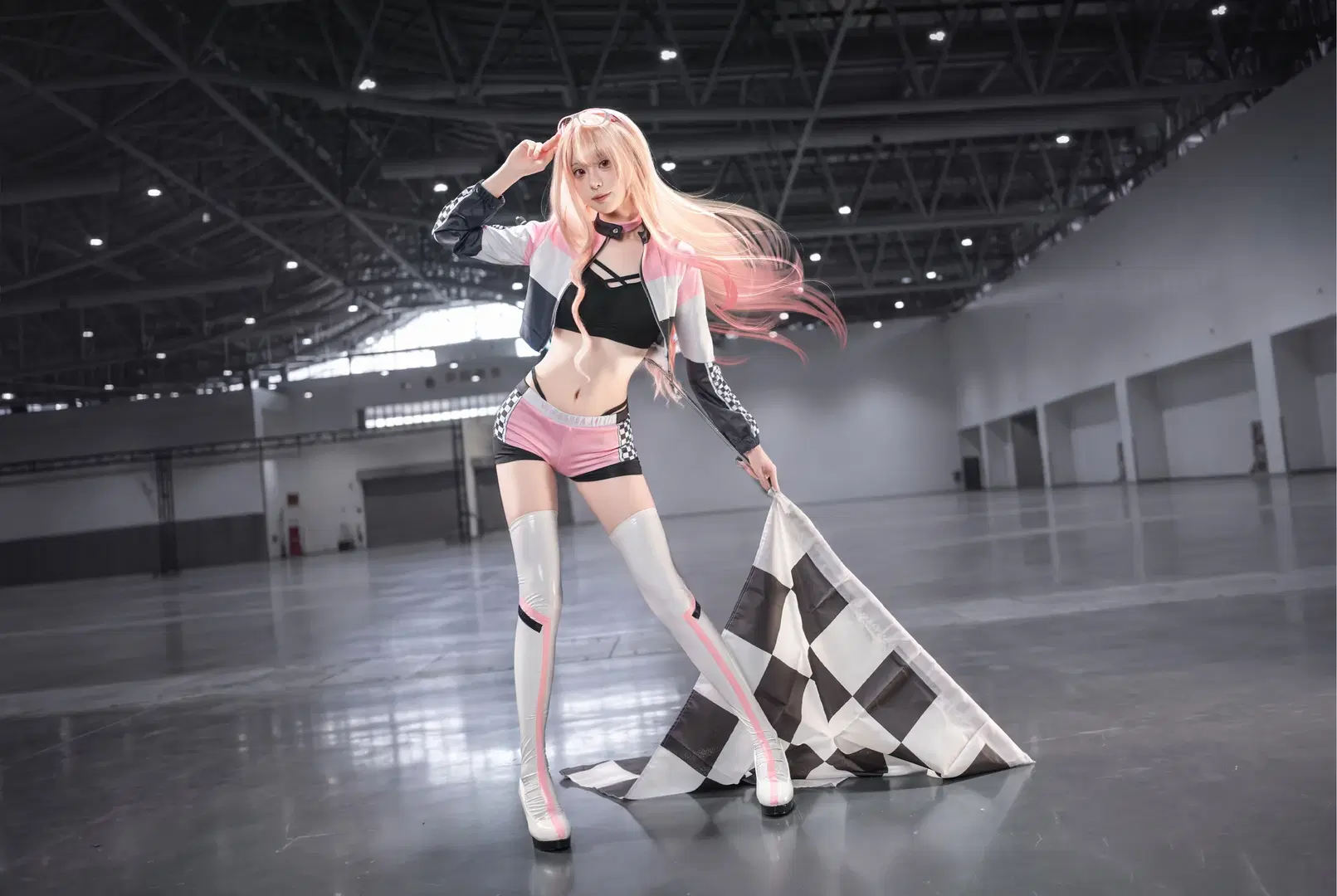 【喜多川海梦cos】粉色赛车服与方格旗的赛道狂想 - 开花胡萝卜 - 第4张