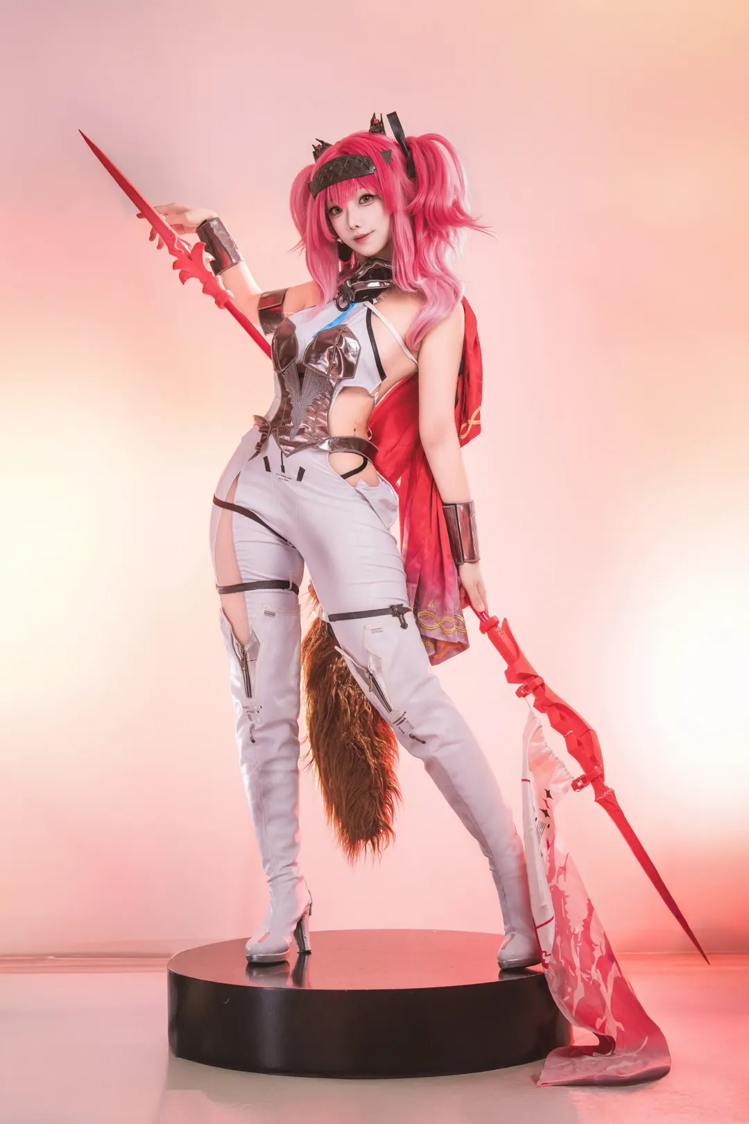 鸣潮, 二次元cosplay, 露帕cos, 粉色双马尾, 高跟长靴 - 第3张
