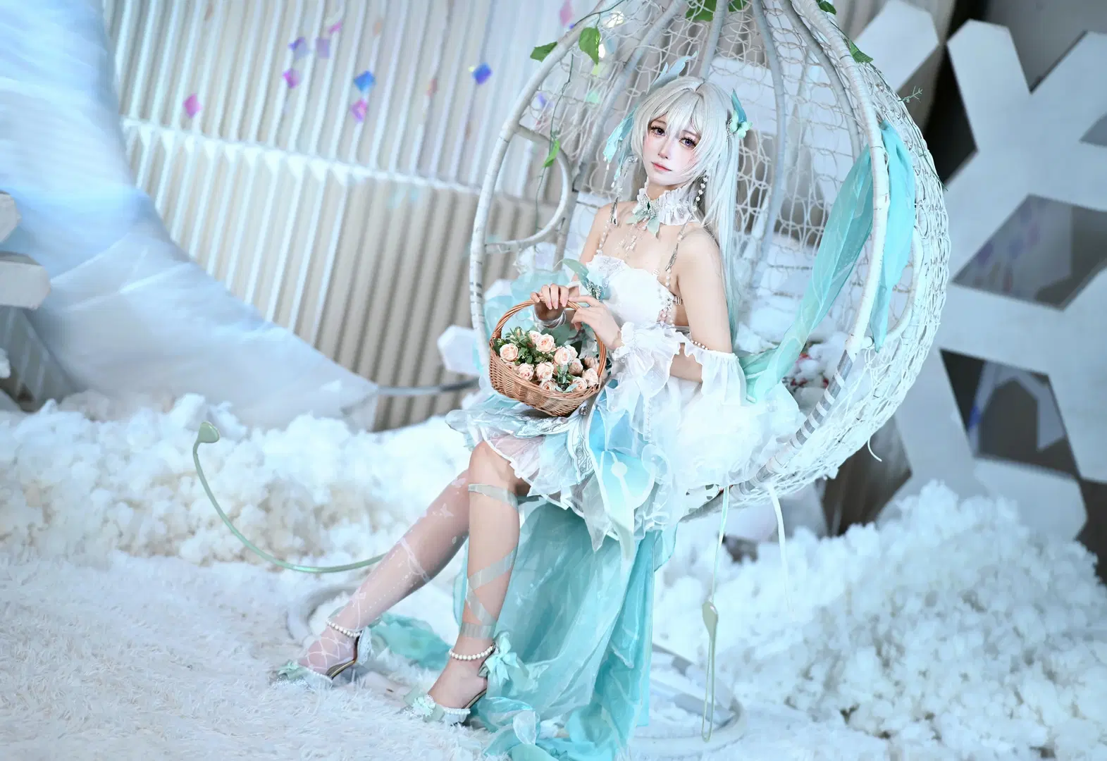 【ホタル コスプレ】『崩壊：スターレイル』光を追うホタル、雪景色とハンギングチェアの幻想美｜二次元コスプレ ストッキング コスプレ - 秋祁 - 7枚目