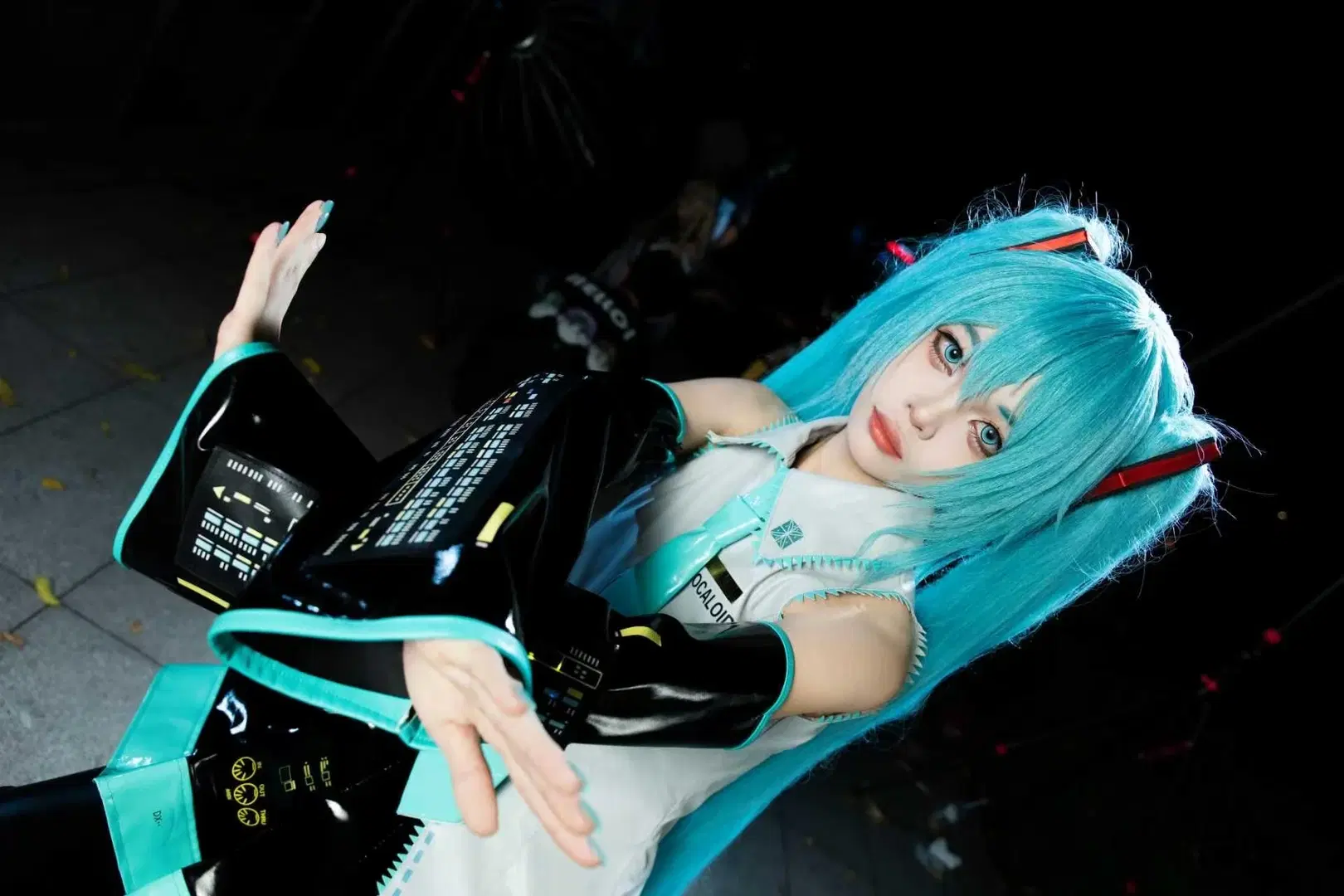 【初音未来cos】动漫星城夜色下的葱之使者 - NightDiva - 第4张