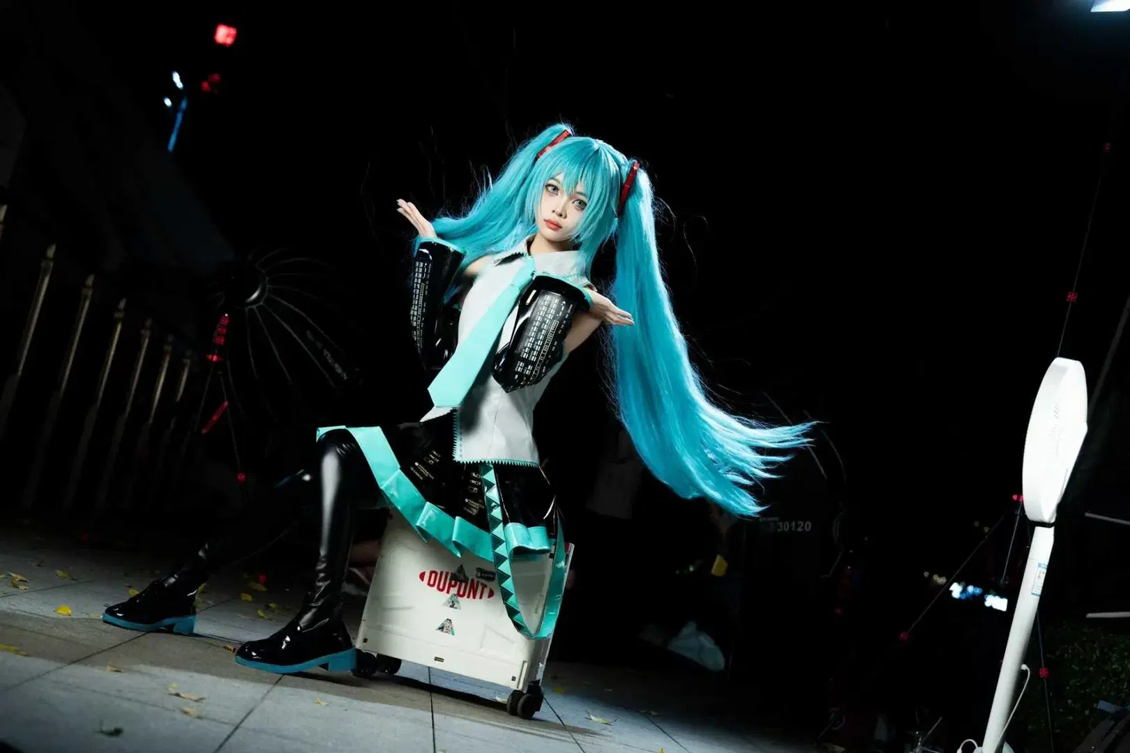 【初音未来cos】动漫星城夜色下的葱之使者 - NightDiva - 第7张