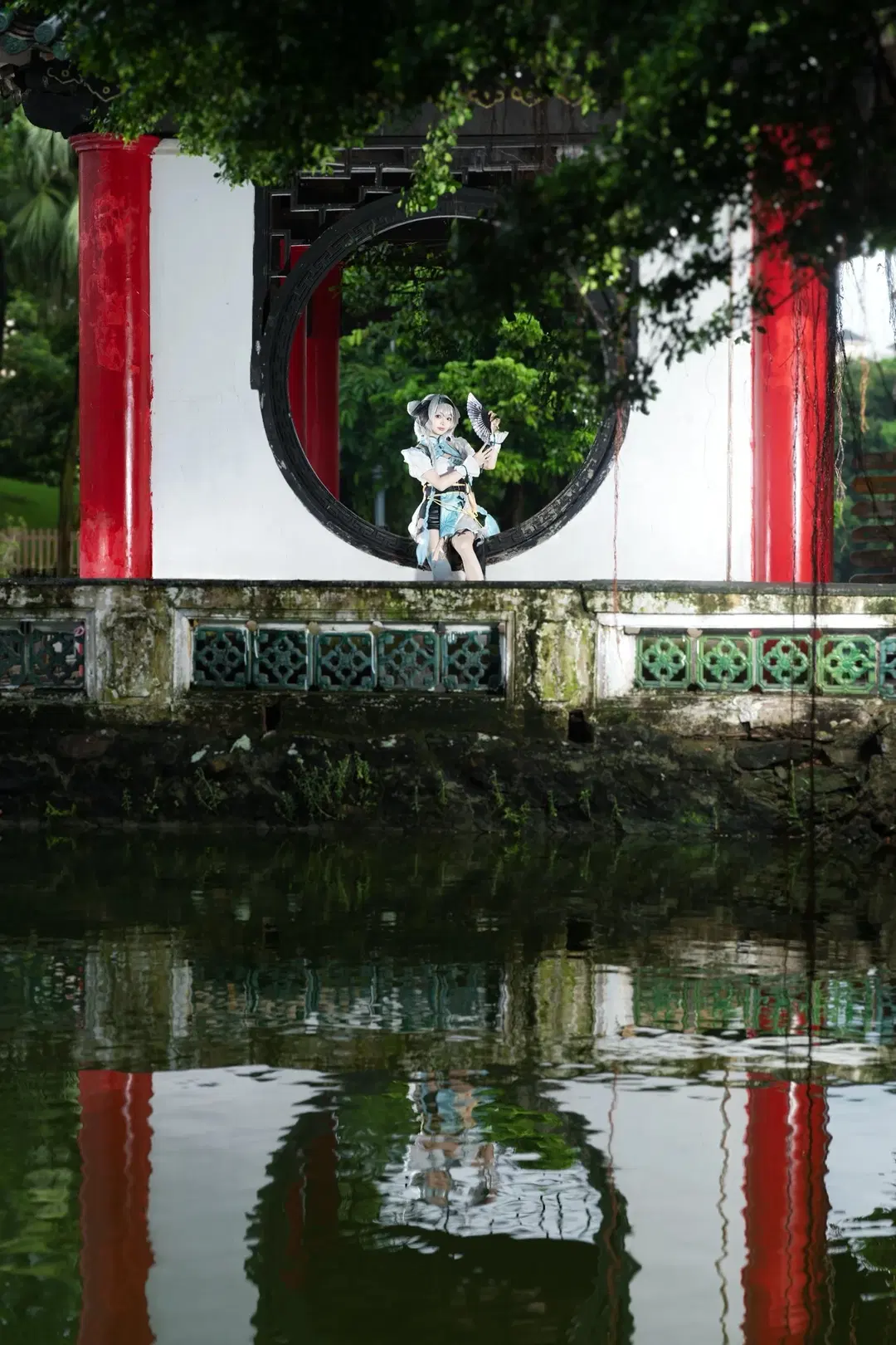 【ホタル コスプレ】雨上がりの中山公園で紡ぐ、中華娘スタイルが魅せる極上の国風世界観 - NightDiva - 9枚目