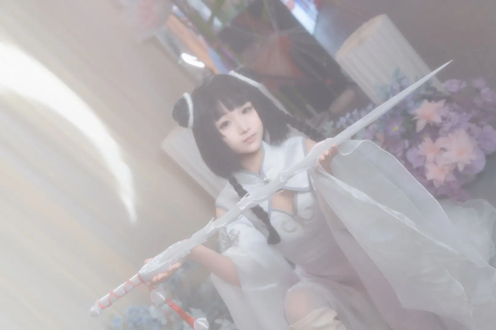 長留山第127代弟子 花千骨コスプレ、剣を手に天涯を駆ける古風少女の中国風ポートレート - NightDiva - 2枚目