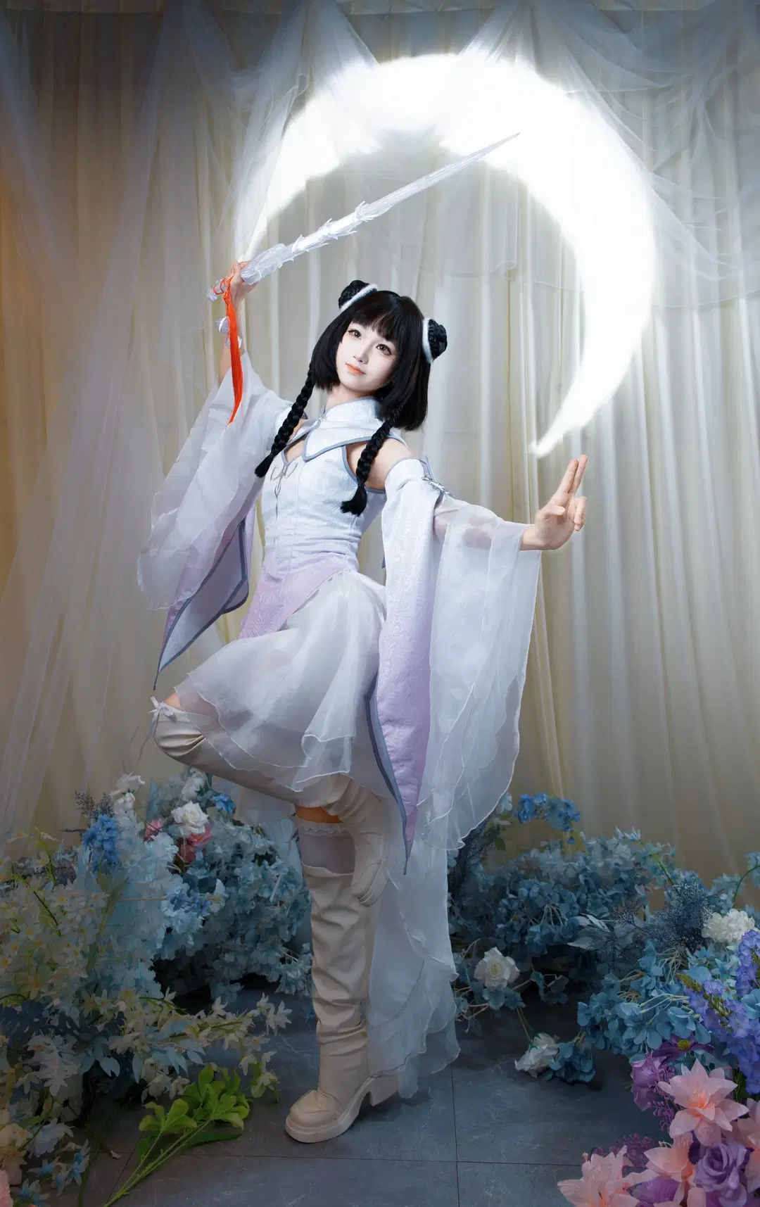 長留山第127代弟子 花千骨コスプレ、剣を手に天涯を駆ける古風少女の中国風ポートレート - NightDiva - 6枚目