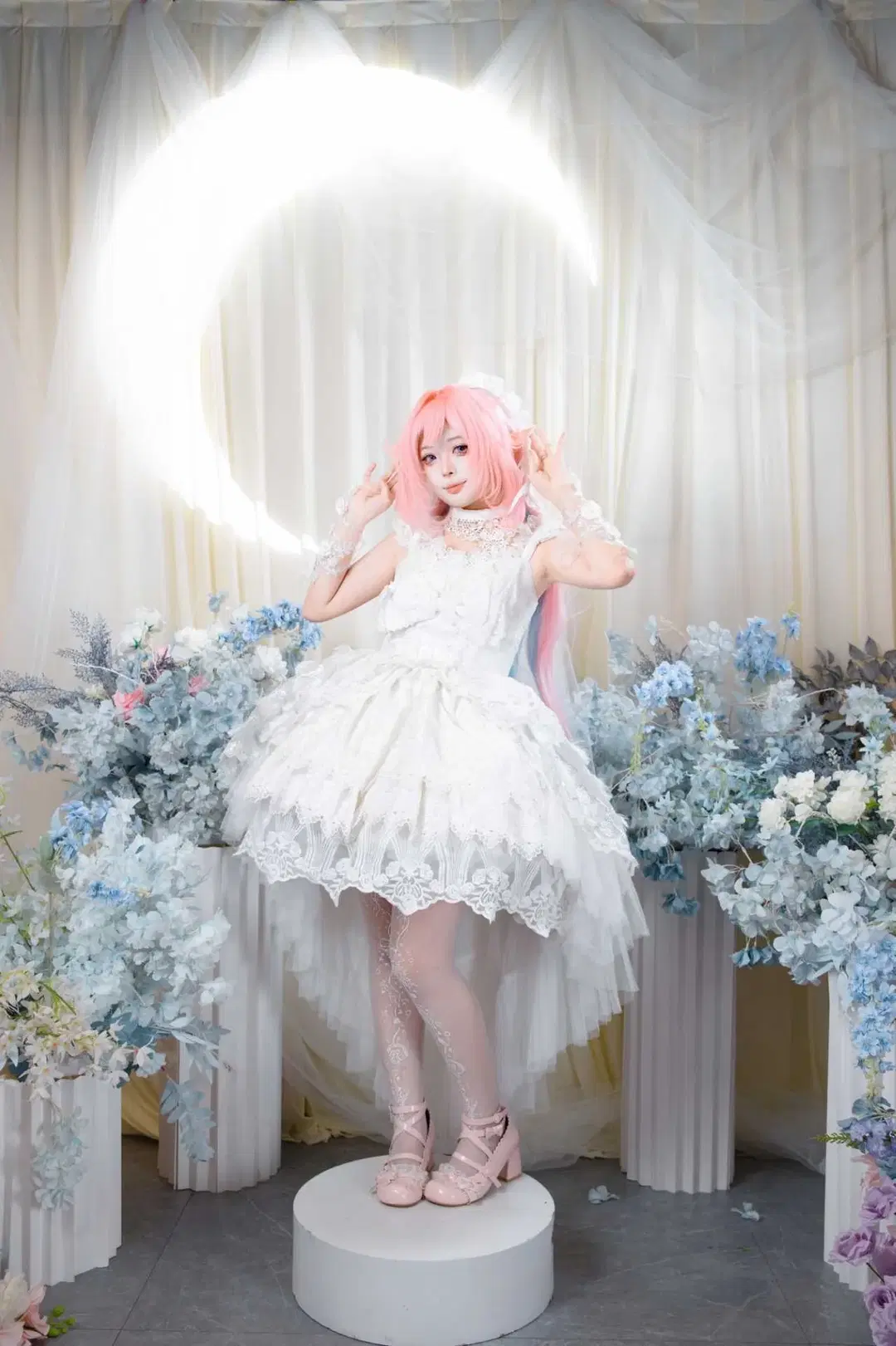 [Cyrene Cosplay] Honkai: Star Rail: If Angels Cannot Fly — An Immaculate White Photoshoot by NightDiva - Image 2
