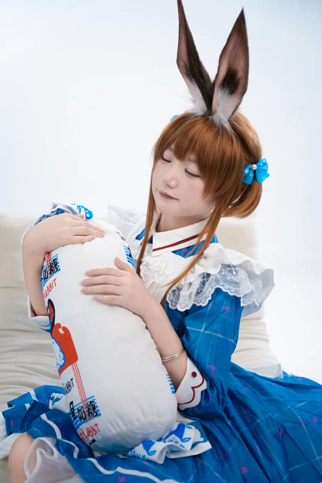 [Amiya cosplay] Arknights Amiya meets White Rabbit creamy candy by 粉色娇嫩 - Image 2