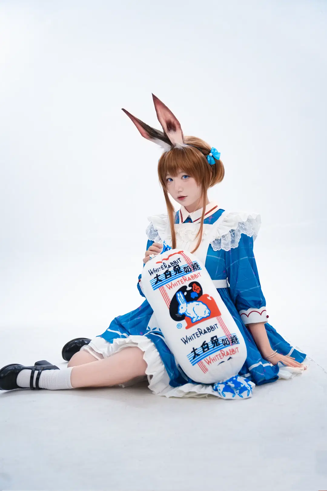 アークナイツ, アーミヤ コスプレ, スタジオポートレート, うさ耳コスプレ, ホワイトラビットキャンディ