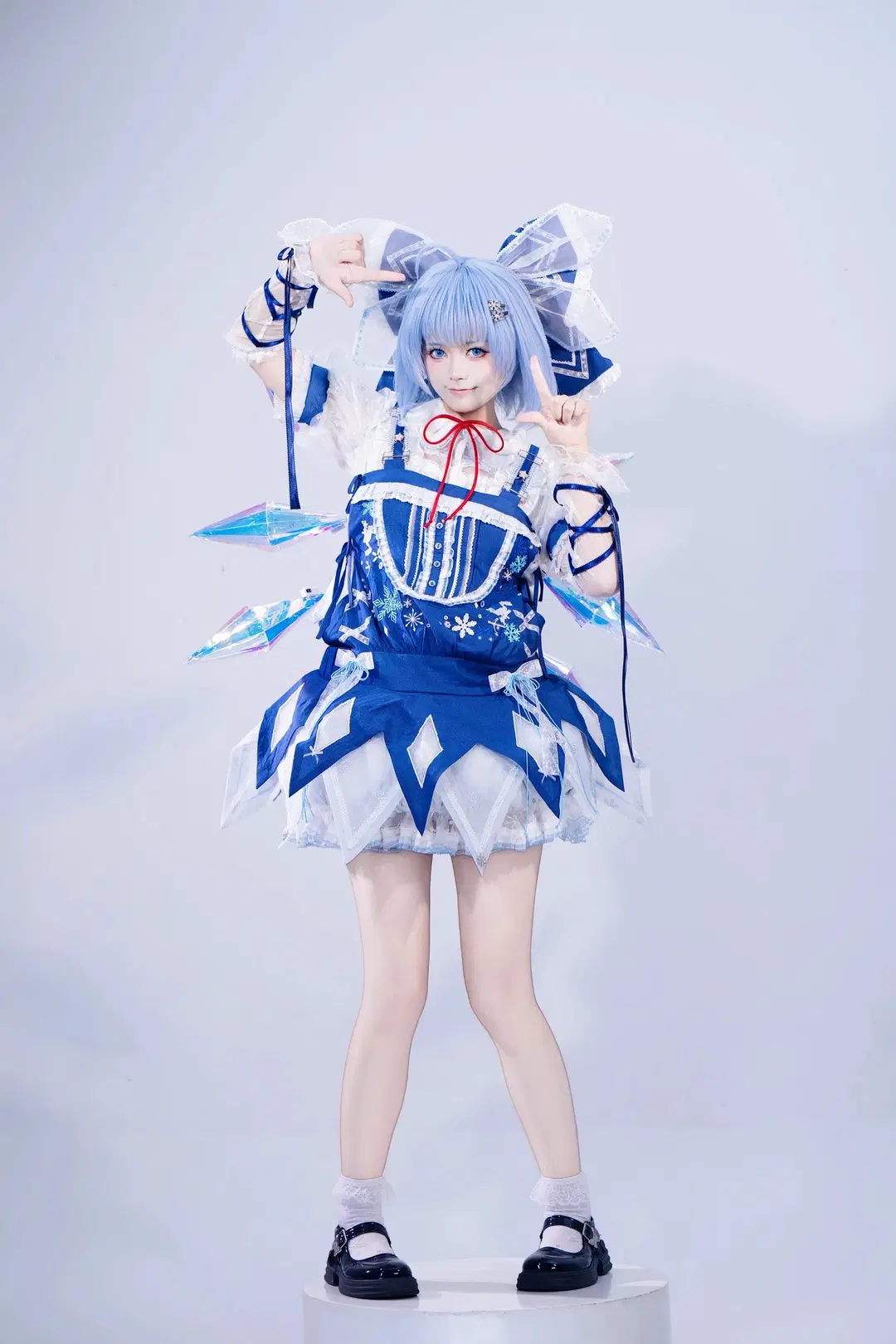 【琪露诺cos】东方project的冰之妖精，蓝白水晶裙摆真的太梦幻了 - 硝苯氮 - 第6张