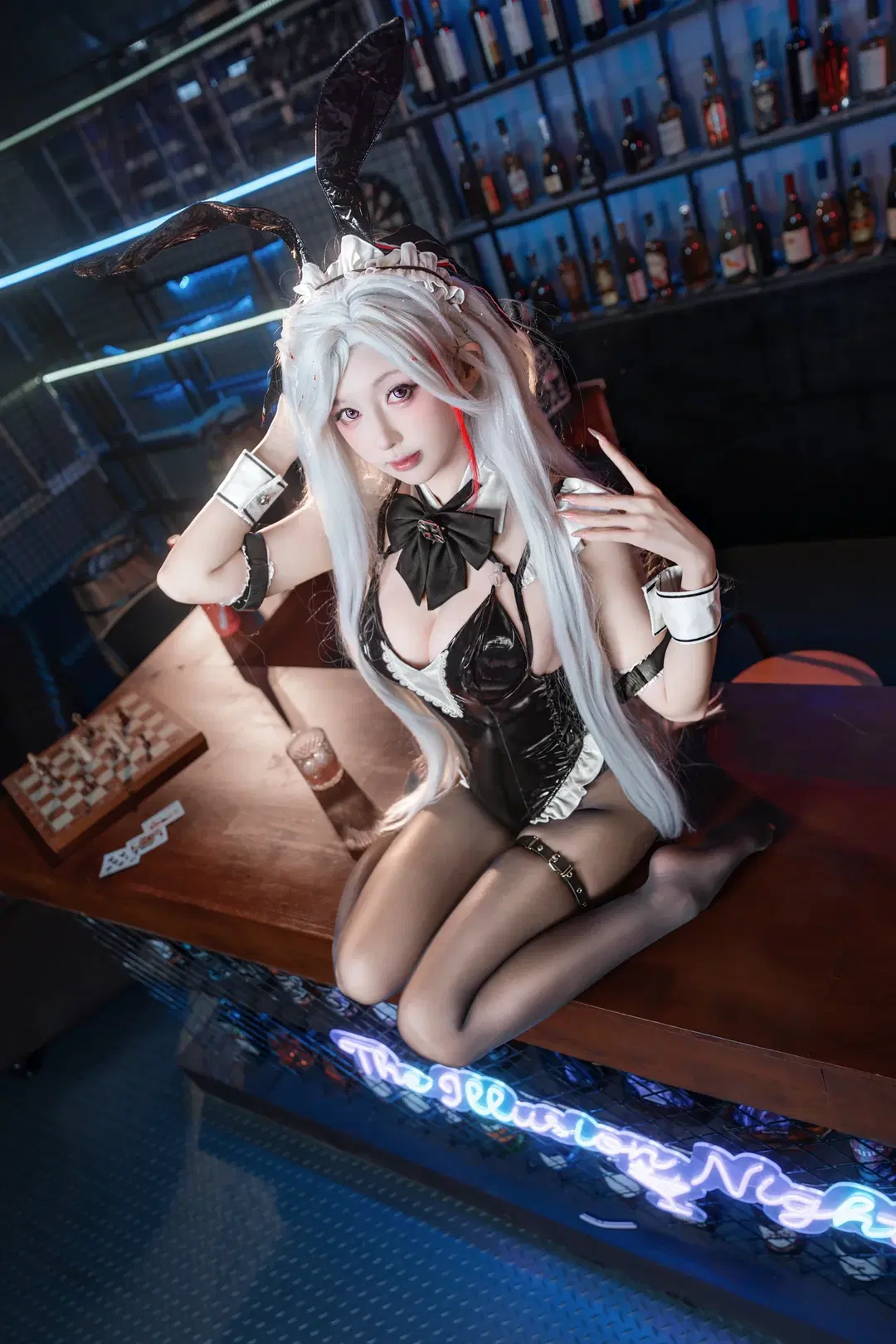 【欧根亲王cos】酒吧守夜冠军的夜场营业 - 璃夏w - 第2张
