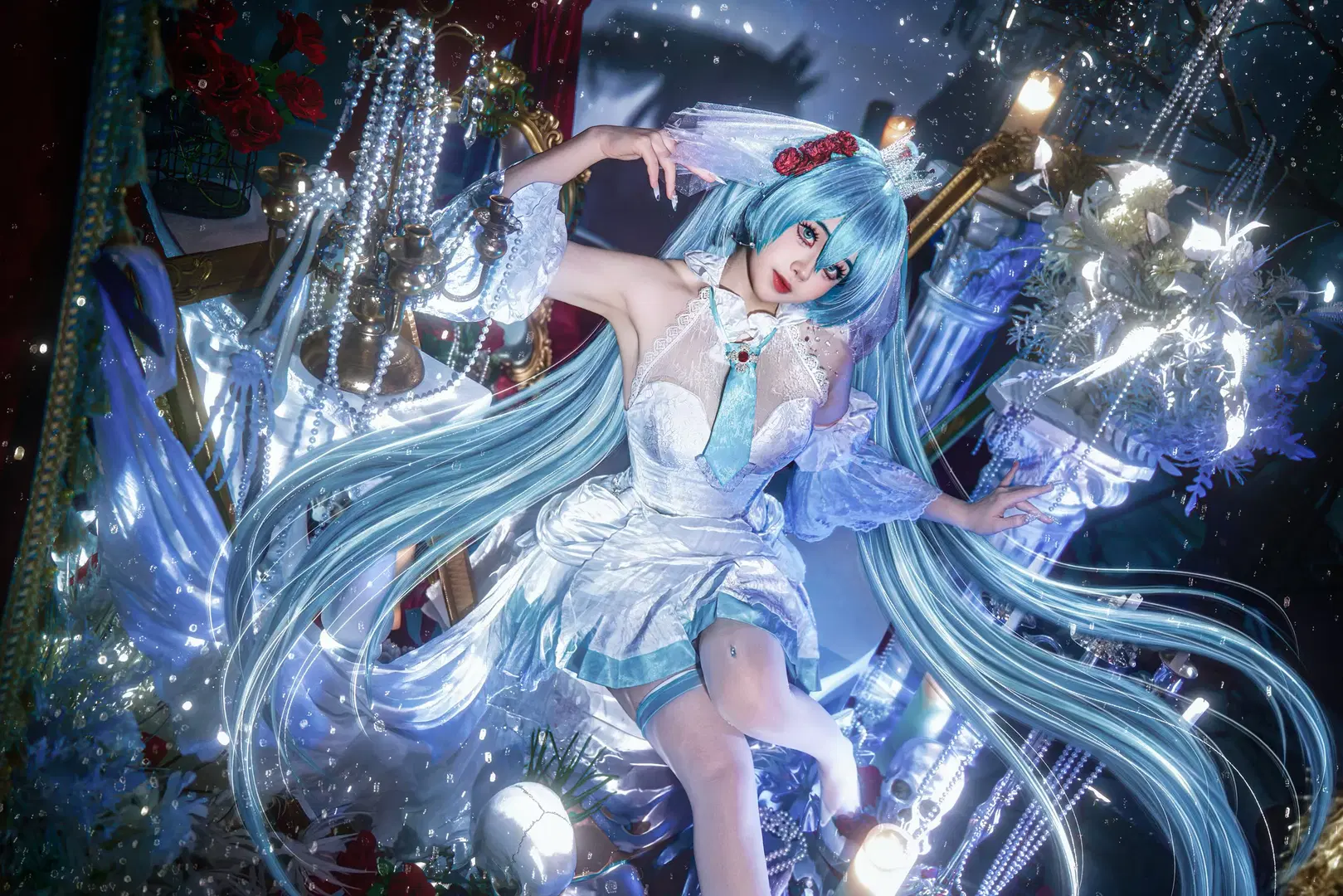 【初音未來cos】白如雪的公主，紅玫瑰與白骨交織的幻境 - QqQ - 第3張