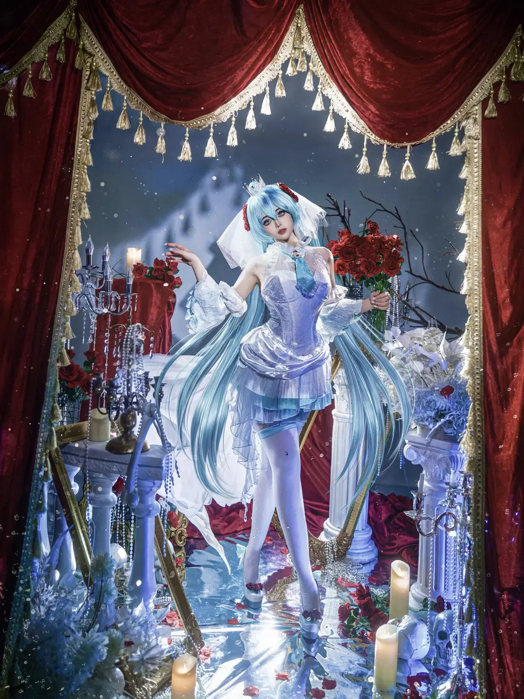 【初音未來cos】白如雪的公主，紅玫瑰與白骨交織的幻境 - QqQ - 第9張