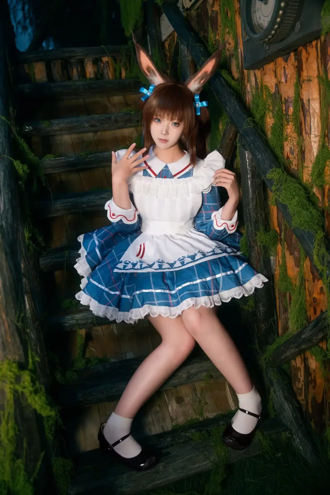 アークナイツ, アーミヤ コスプレ, メイド服コスプレ, 白ストッキング, 白ウサギ アーミヤ