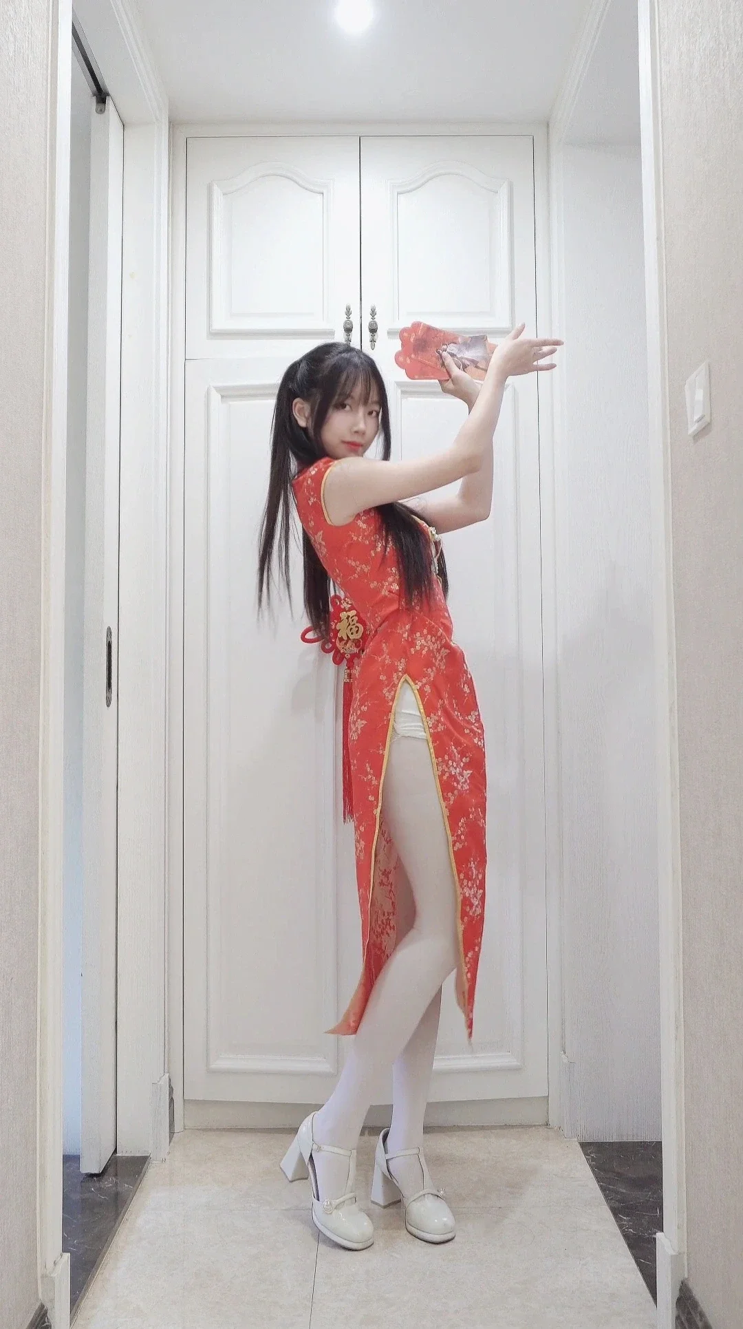改良旗袍, cosplay记录, 白丝袜, 财神主题, 新春穿搭
