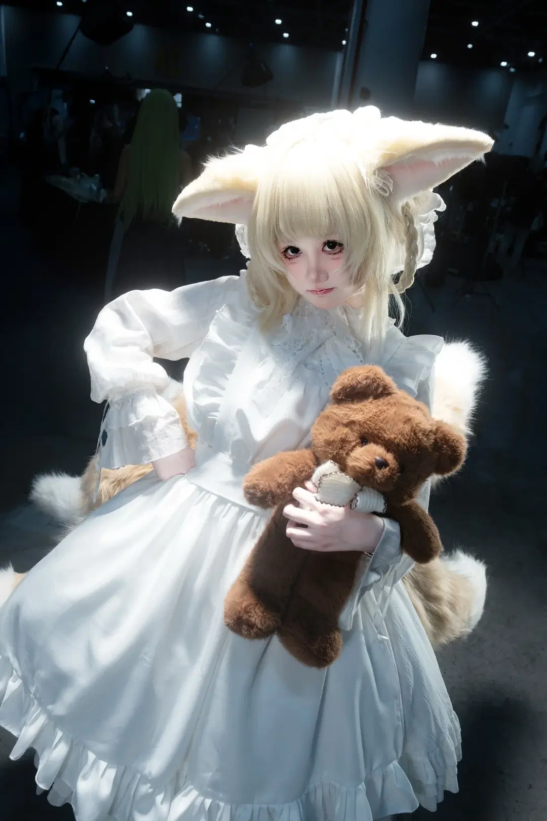 【Suzuran Cosplay】Rhodes Island's Little Fox from Arknights: Silly Chronicles of a Backwards Tail by 照烧热带鱼 - Image 5