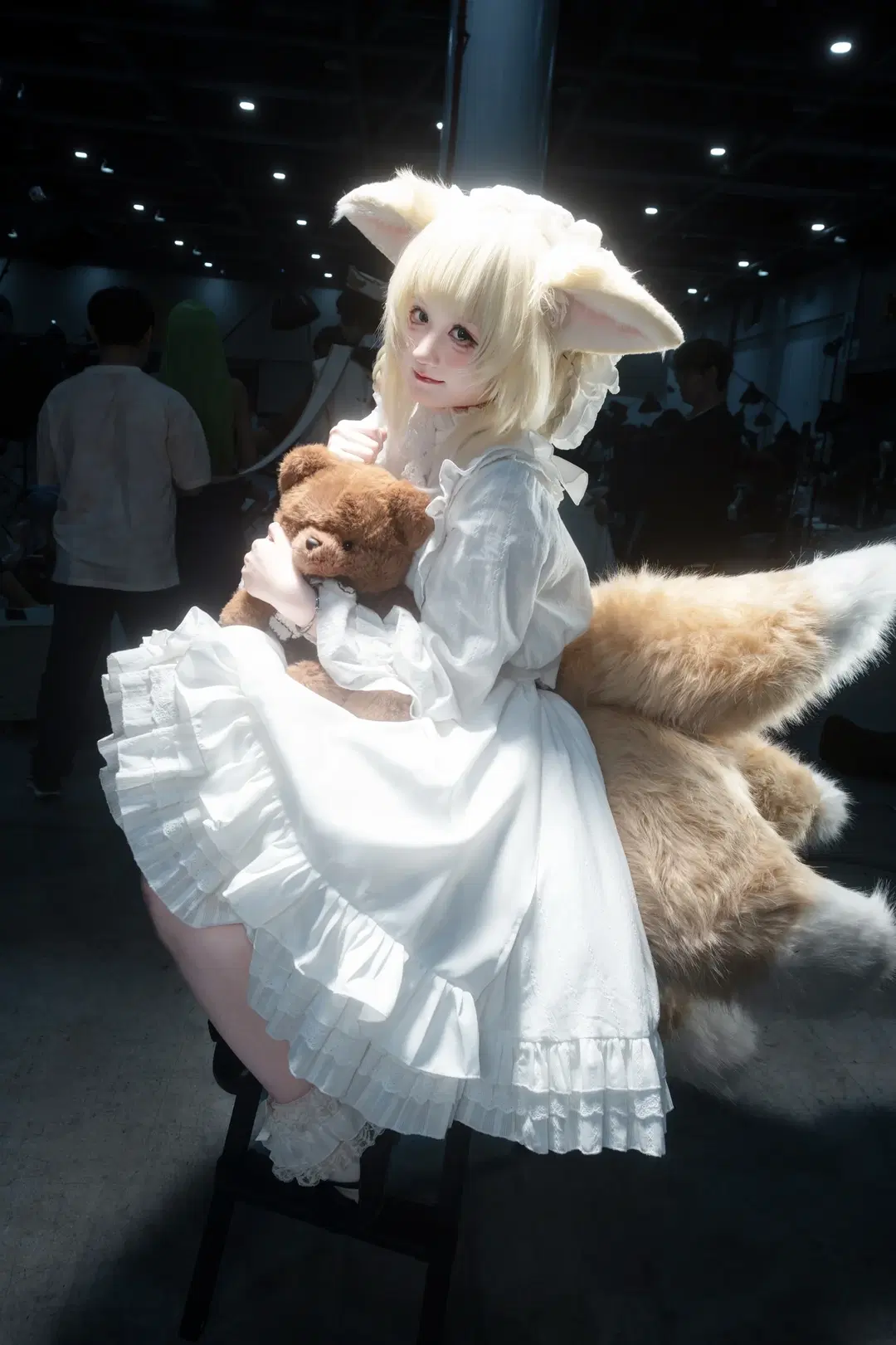 Convention photos, Arknights, Suzuran Cosplay, White lace socks, Beast ears and tail