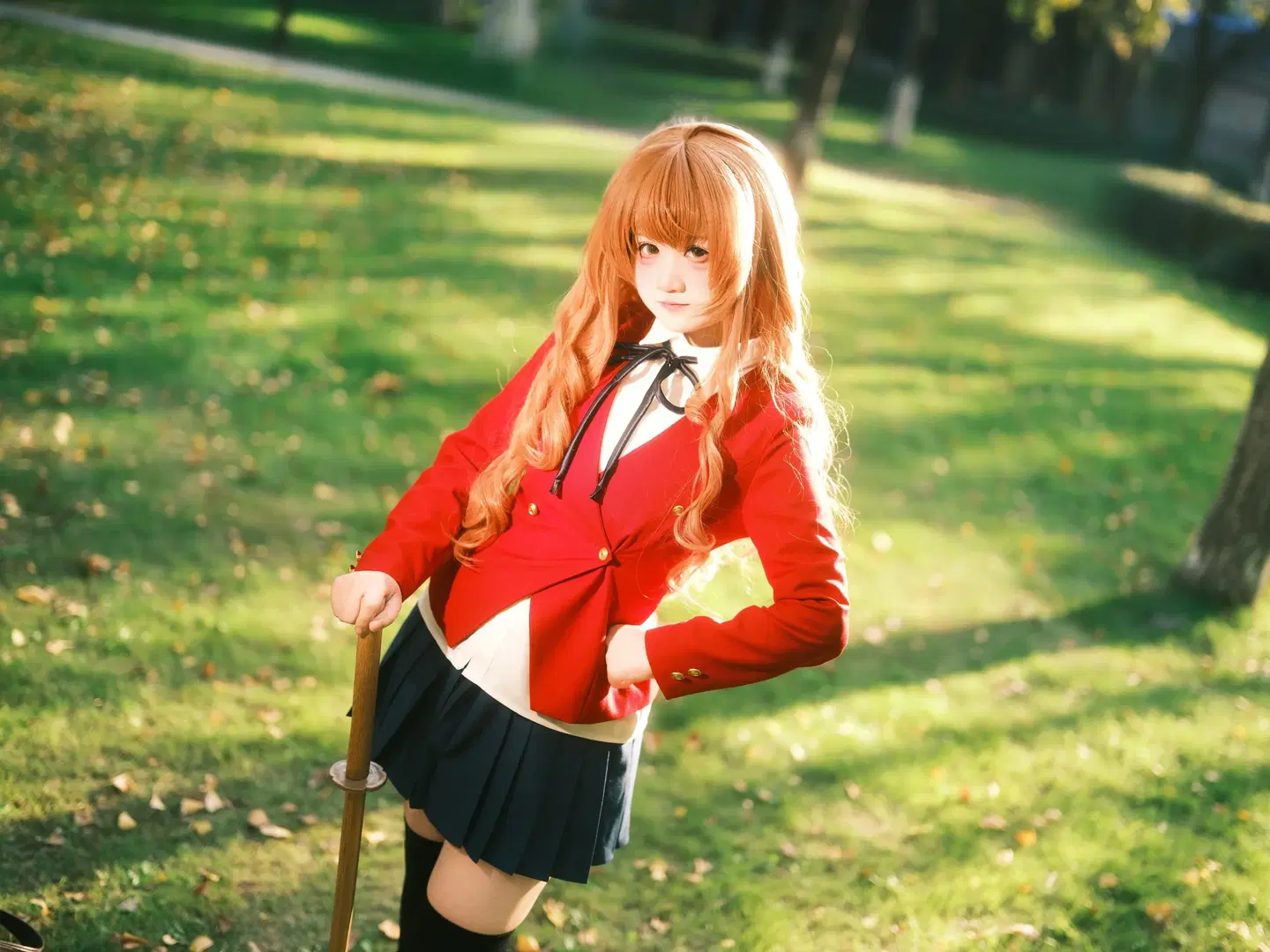 【逢坂大河cos】秋日裡的掌中萌虎，紅制服配木刀的平衡之美 - 照烧热带鱼 - 第5張