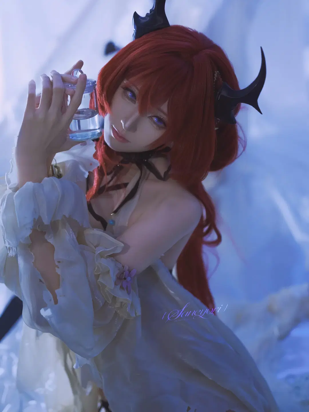 [Surtr cosplay] Arknights: Laevatain's Serene Twilight by Saneyori - Image 2