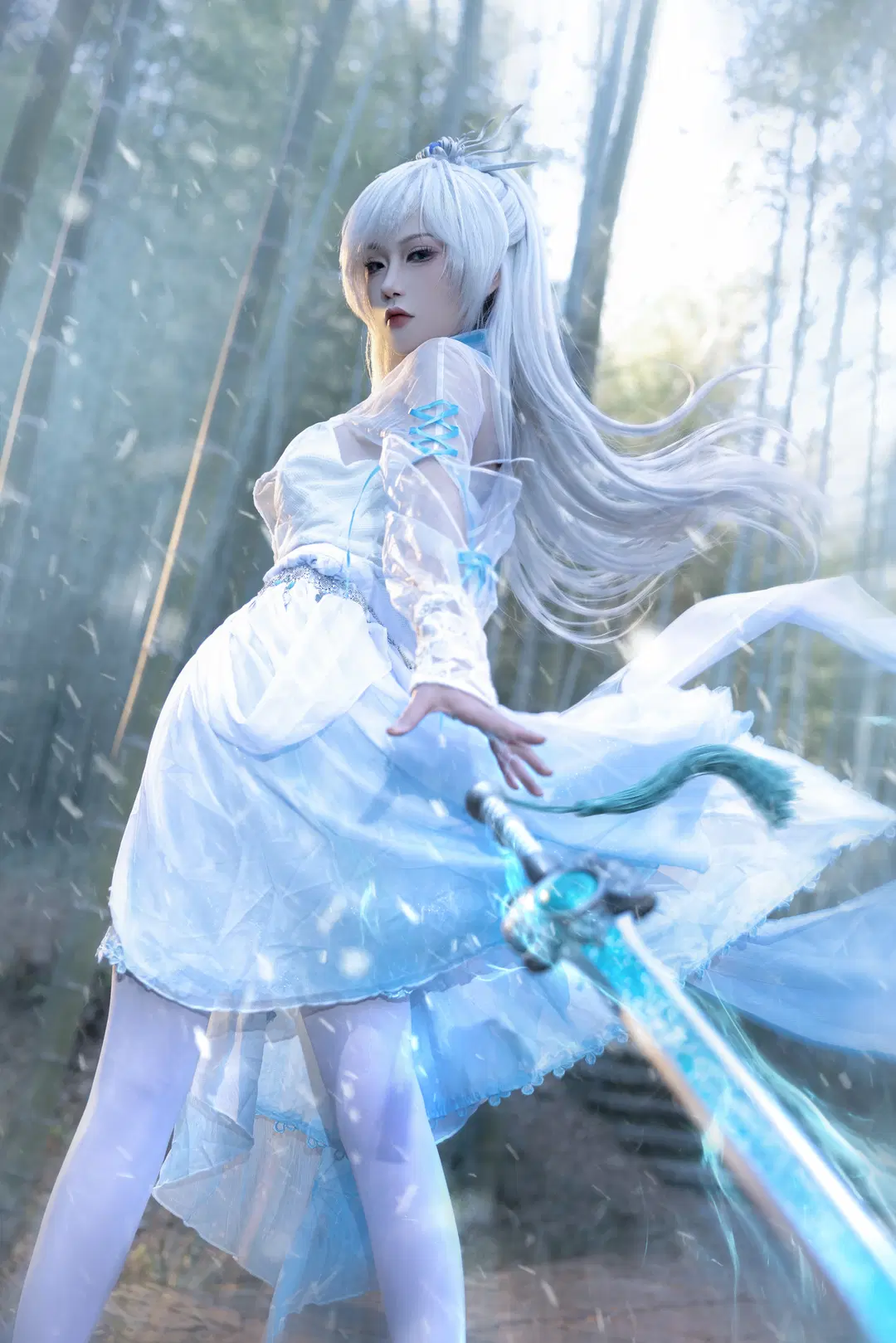 永劫无间, 国风cosplay, 顾清寒cos, 竹林写真, 白丝袜