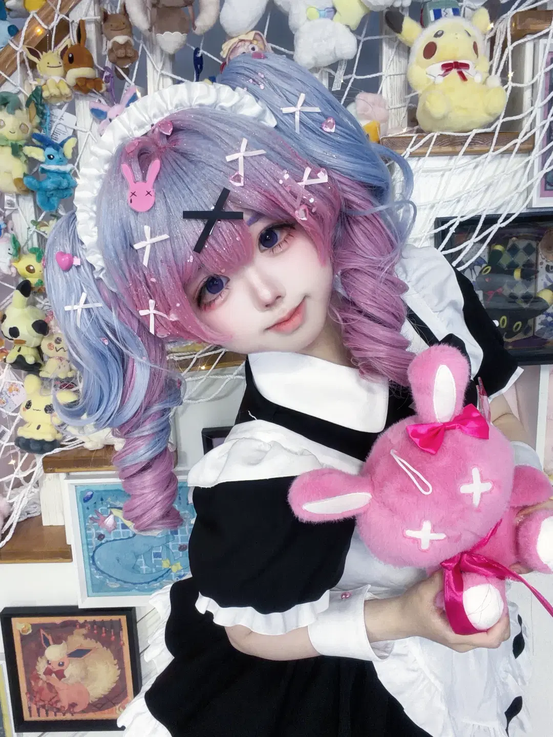 【初音ミク コスプレ】ラビットホールのピンクとブルーのツインテールとぬいぐるみ - 小棠 - 3枚目