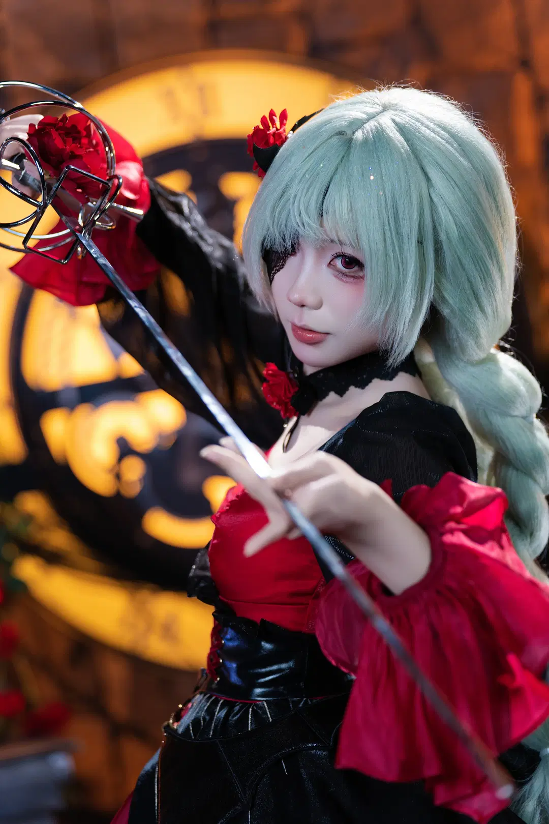 【弗洛洛cos】鸣潮暗黑哥特风，金属裙撑与大剑的极致碰撞 - 南朝花月 - 第3张
