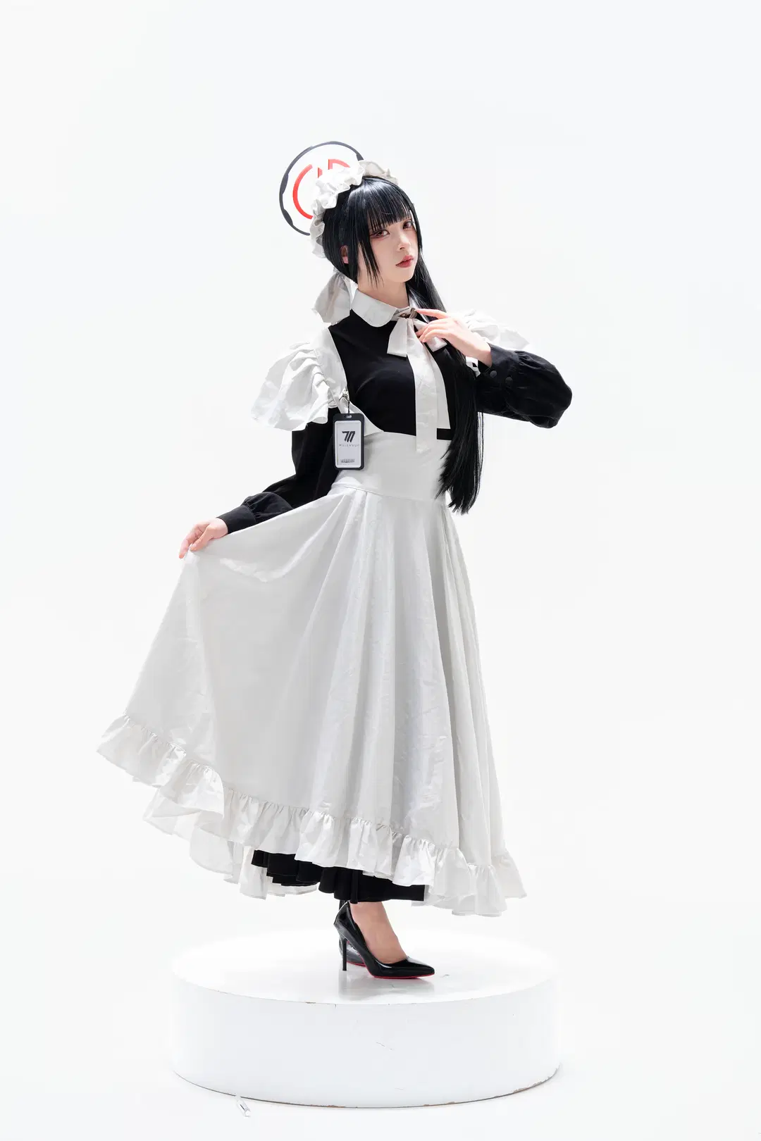 Tsukatsuki Rio cosplay: Black and White Maid outfit Styling from Blue Archive by 南朝花月 - Image 5