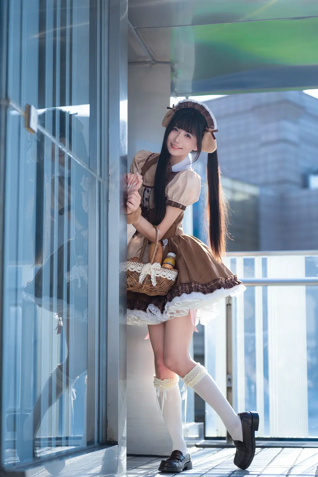 Puppy Maid Outfit on the Street: The Brown Ensemble Paired with White Stockings Is Absolutely Stunning by 南朝花月 - Image 15