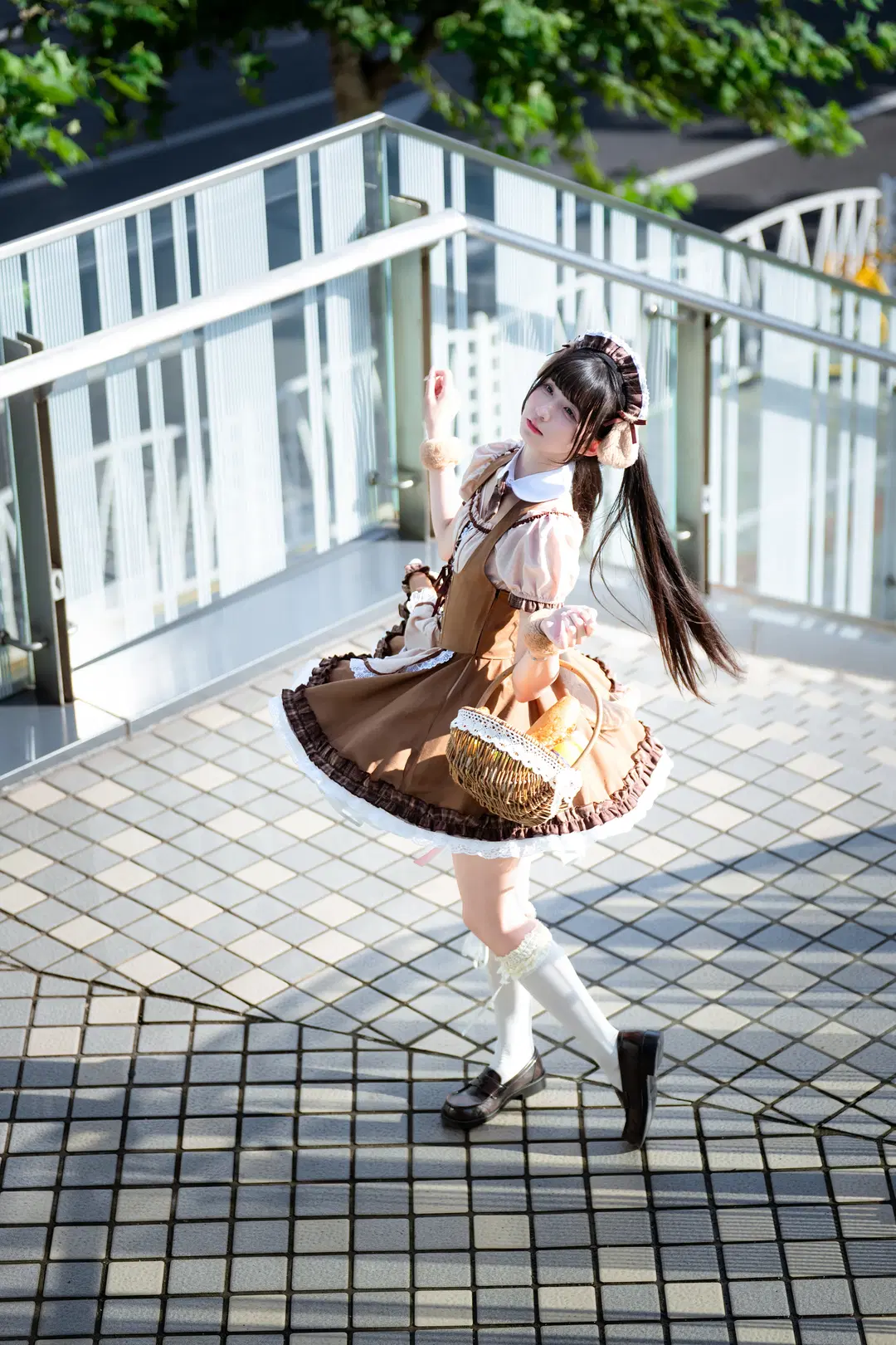 Puppy Maid Outfit on the Street: The Brown Ensemble Paired with White Stockings Is Absolutely Stunning by 南朝花月 - Image 7
