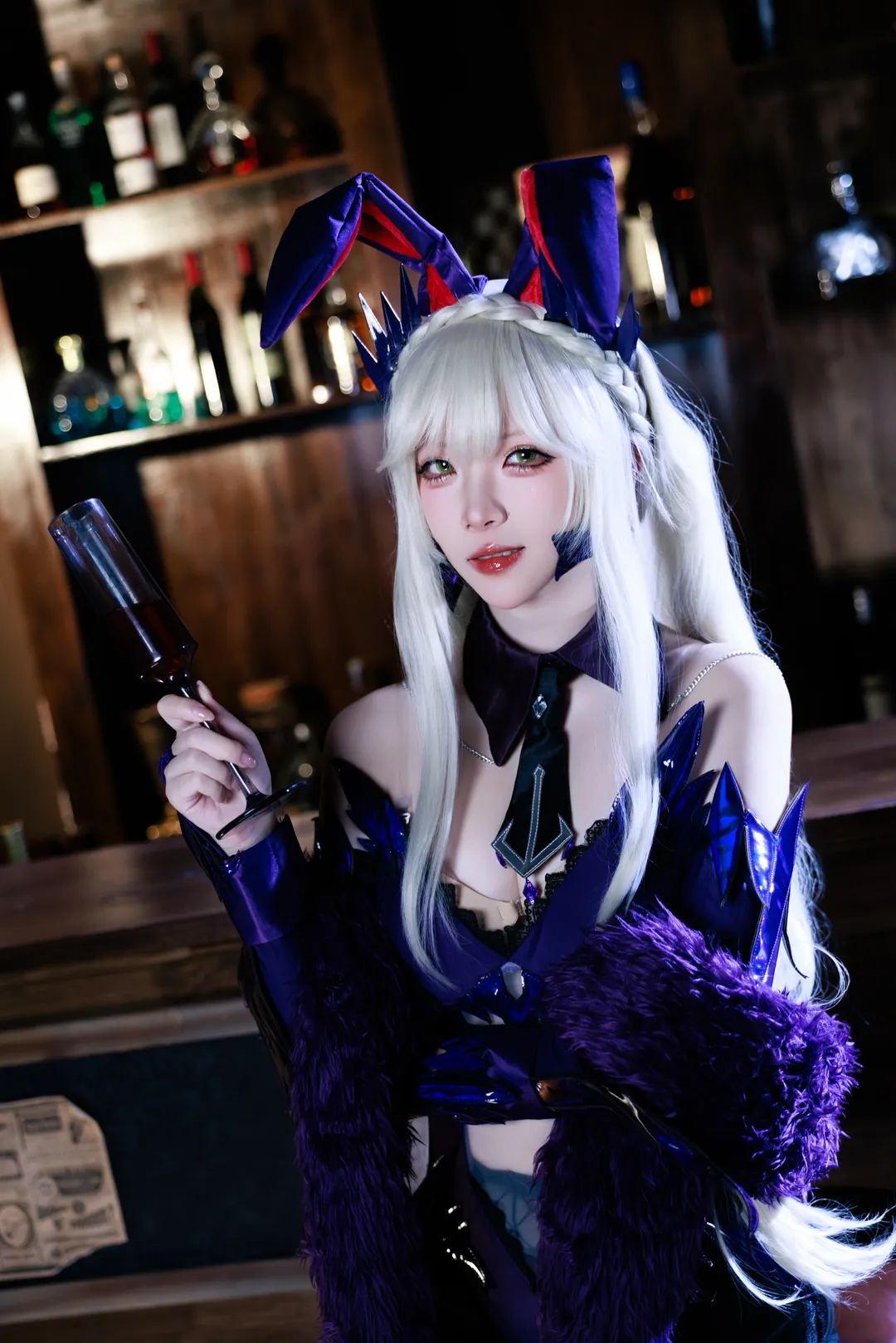 FGO, 黑枪呆cos, 兔女郎cos, 酒吧cosplay, 网袜 - 第2张
