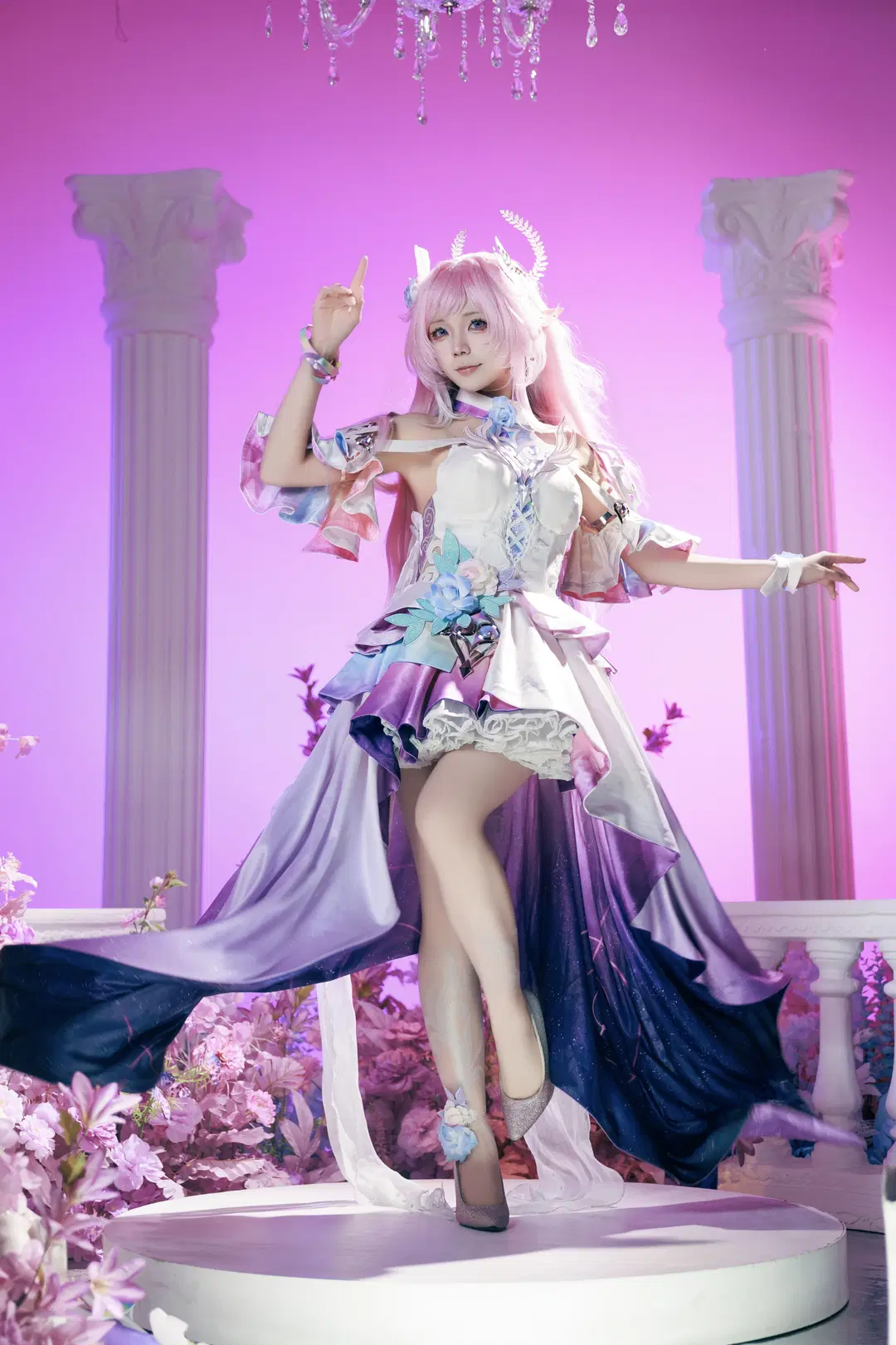 粉色长发, 昔涟cos, 崩坏星穹铁道, 二次元cosplay, 梦幻摄影