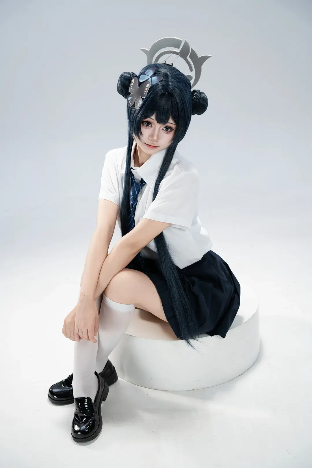 ブルーアーカイブ, キサキ コスプレ, 二次元コスプレ, 白ストッキング, 限界着替えチャレンジ