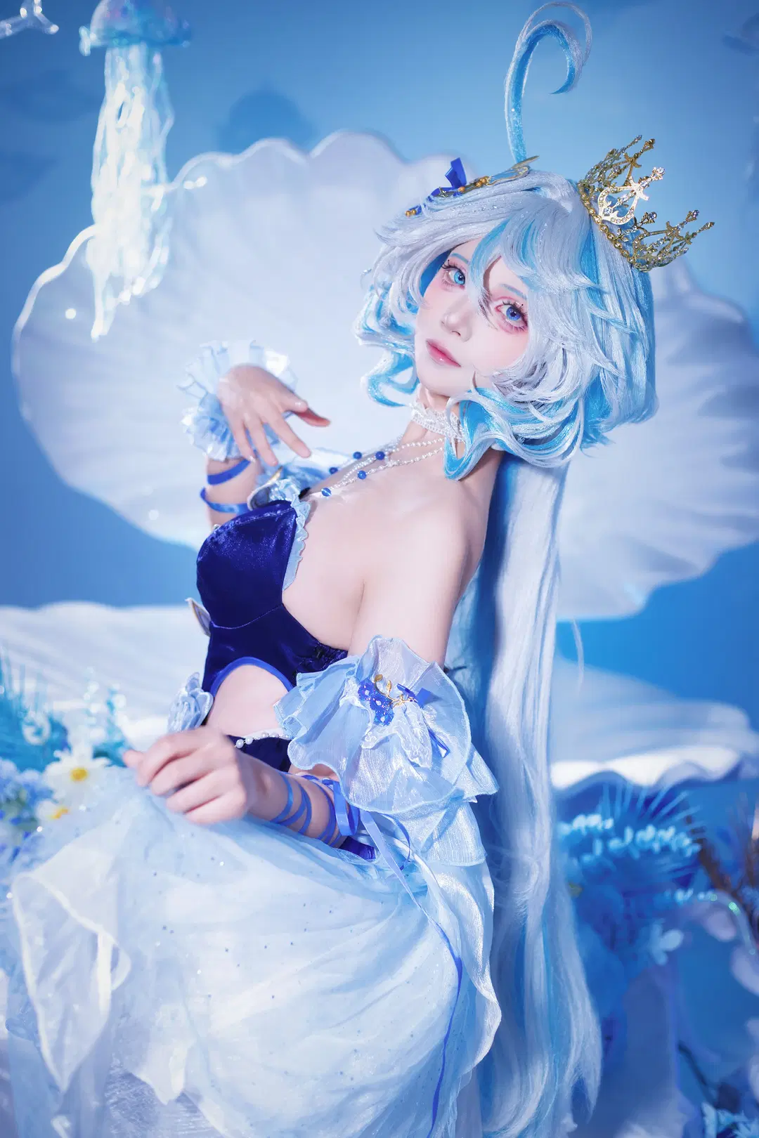 【芙宁娜cos】原神水神的铃兰舞曲，深海与舞台的浪漫交织 - Ella大可爱 - 第2张
