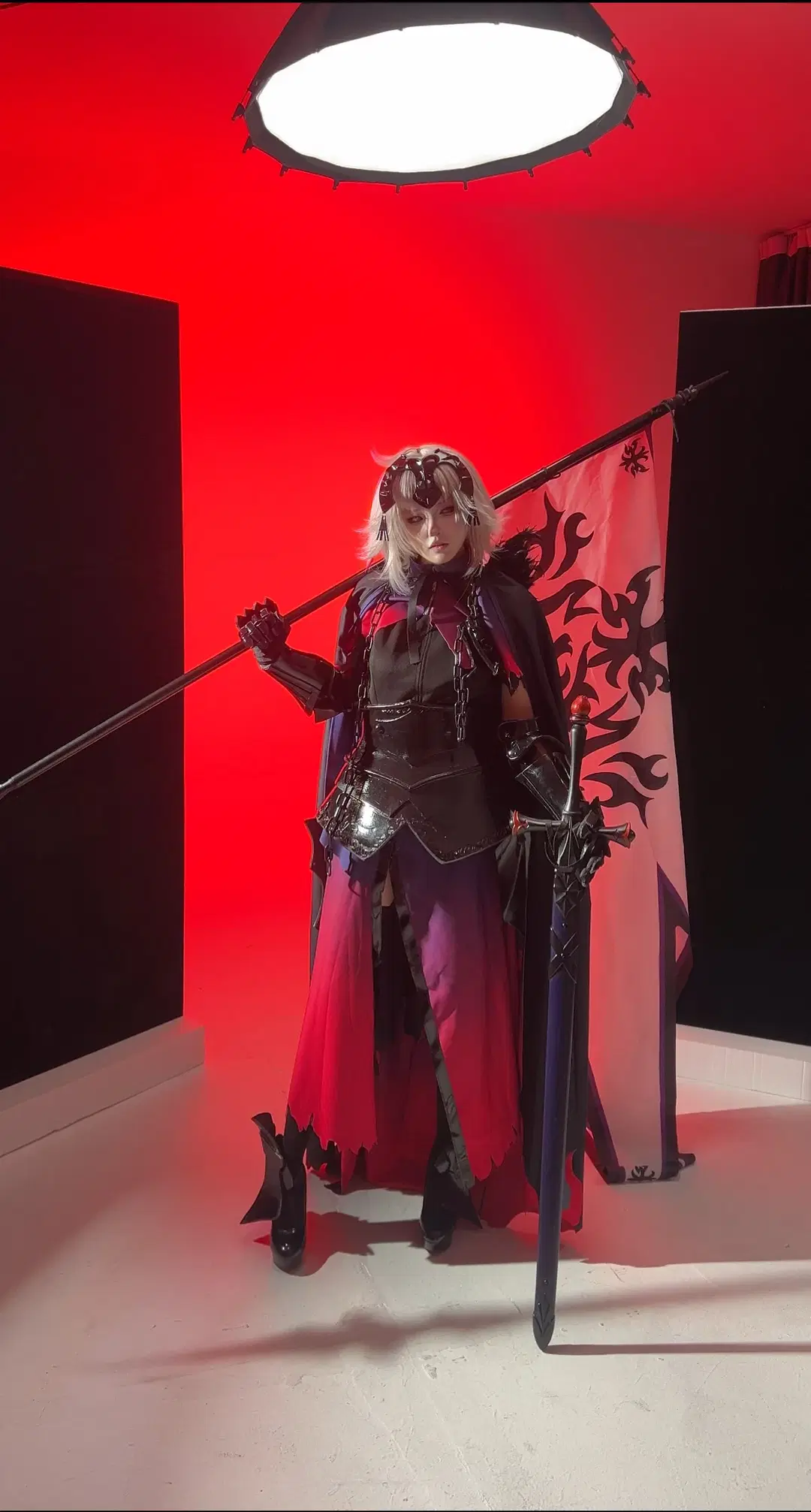 Fate, Fate/Grand Order, Anime cosplay, Jeanne d'Arc (Alter) cosplay, Behind the scenes