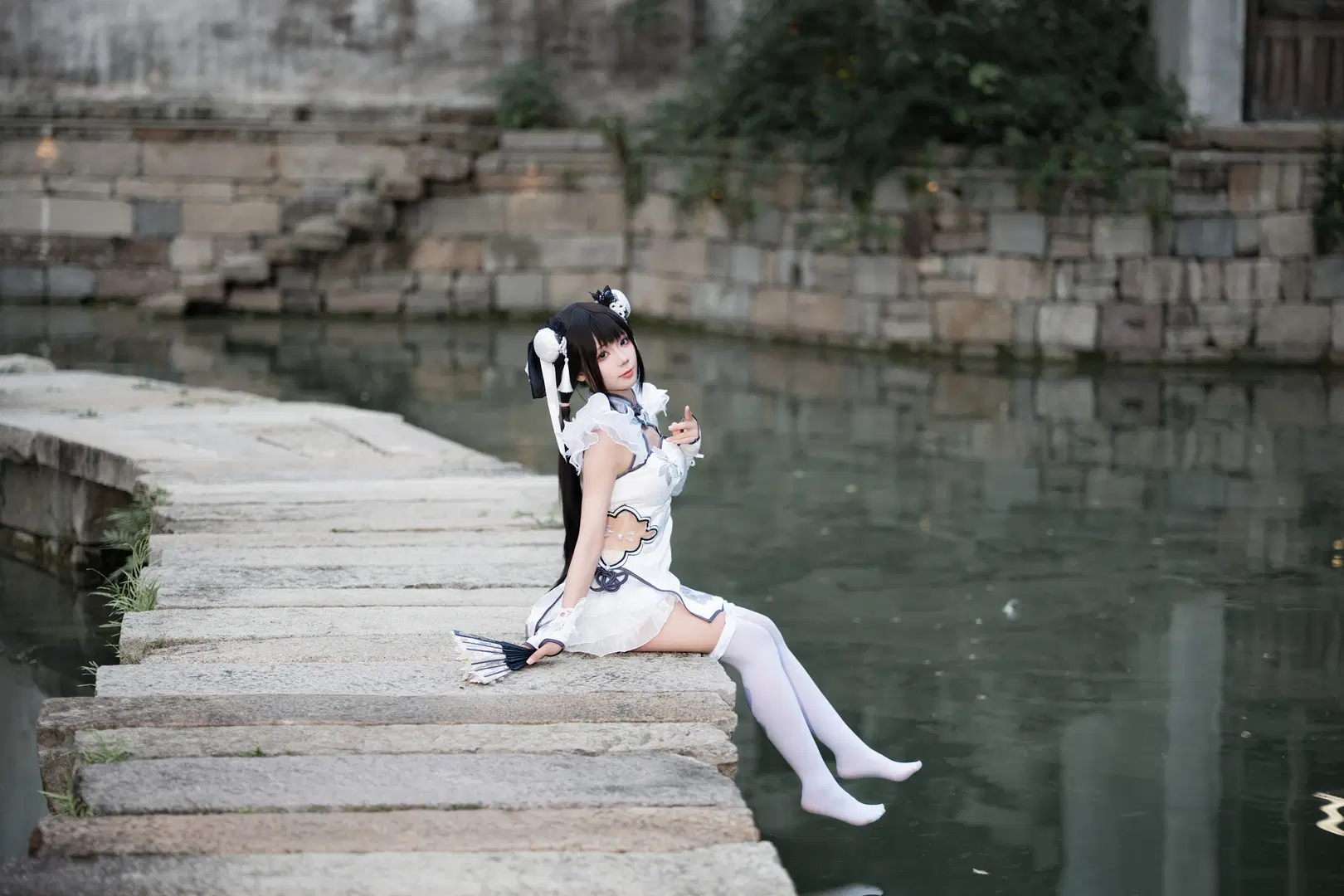 【殷紫萍cos】悬壶济世的白衣少女，在江南水乡的拍摄分享 - Xu - 第7张