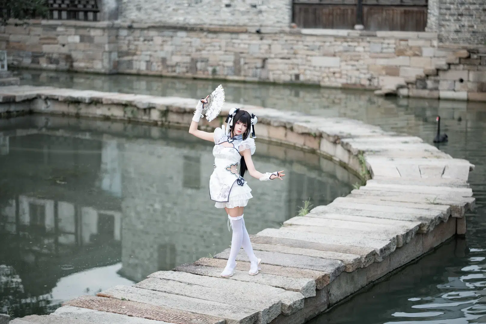 【殷紫萍cos】悬壶济世的白衣少女，在江南水乡的拍摄分享 - Xu - 第9张