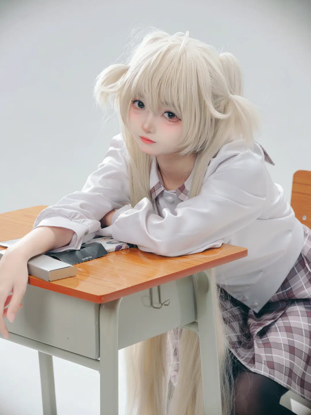 【穹 コスプレ】『縁の空』教室に佇むプラチナブロンドのツインテール - 乌龙茶茶 - 5枚目