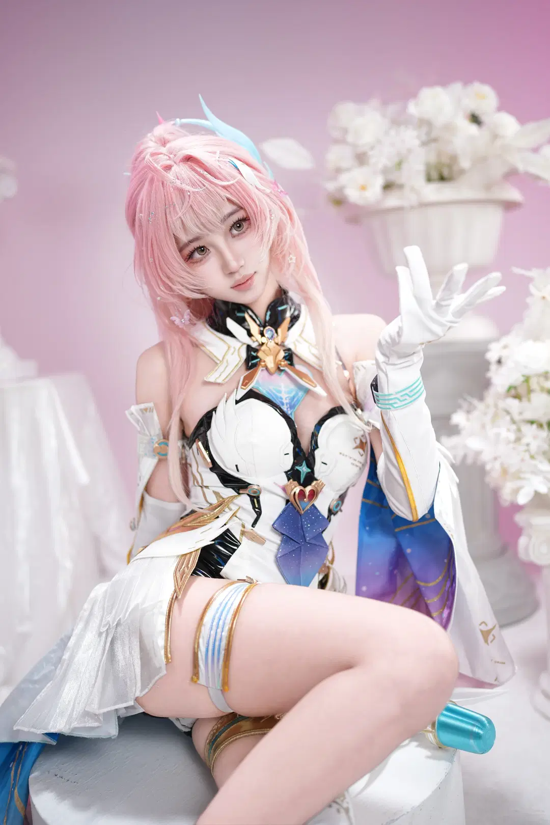 鸣潮, 爱弥斯cos, 游戏cosplay, 丝袜美腿, 粉色系写真