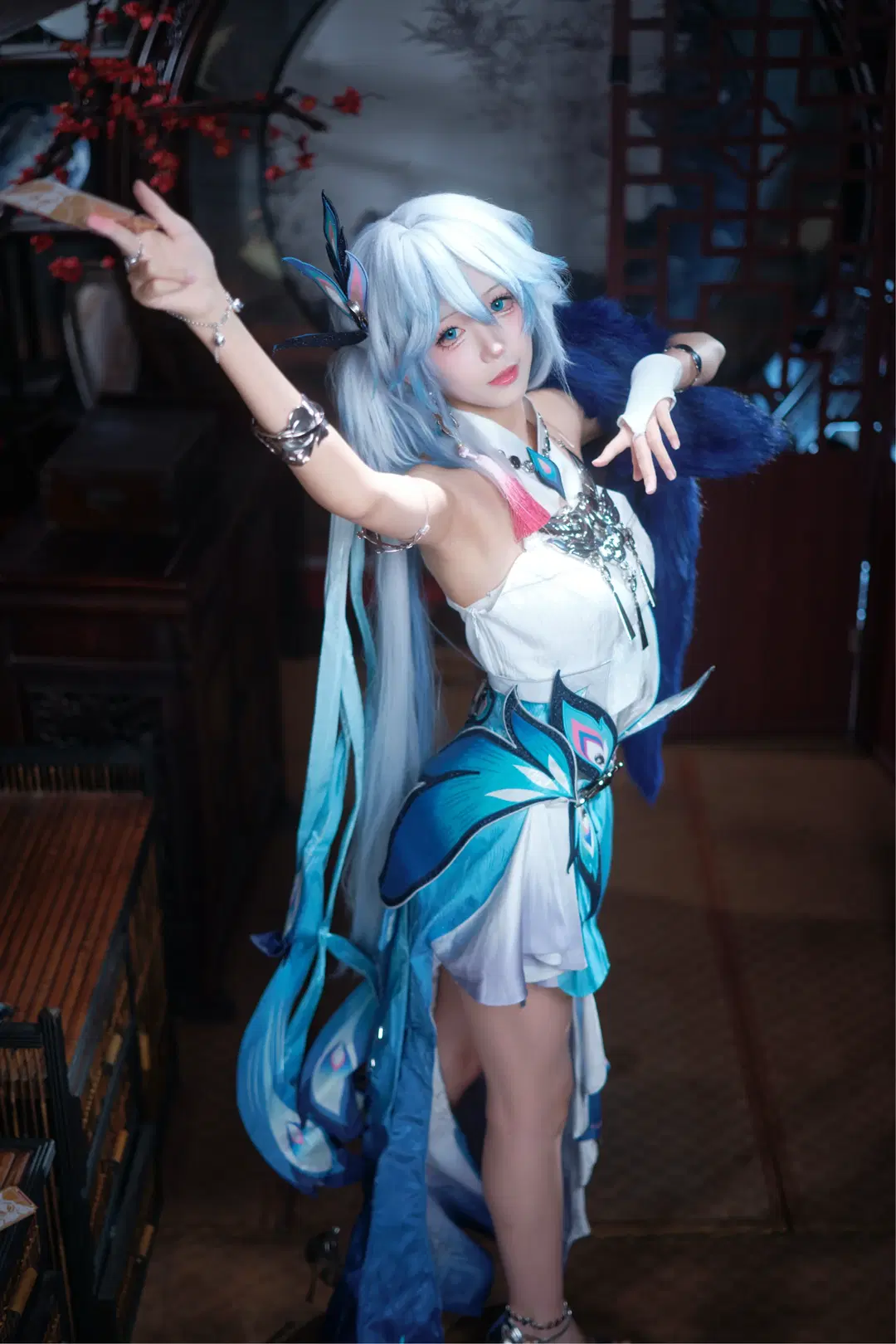 【爻光cos】崩壞星穹鐵道里的孔雀翎羽，這套服飾細節真的拉滿 - 悠酱_yoyo - 第2張