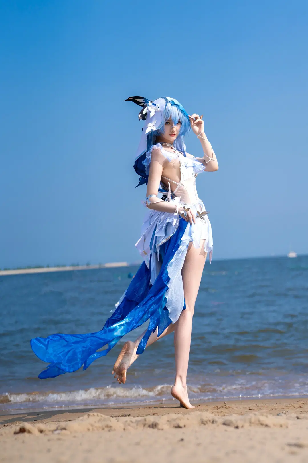 鸣潮, 二次元摄影, 守岸人cos, 海边cosplay, 赤脚外景