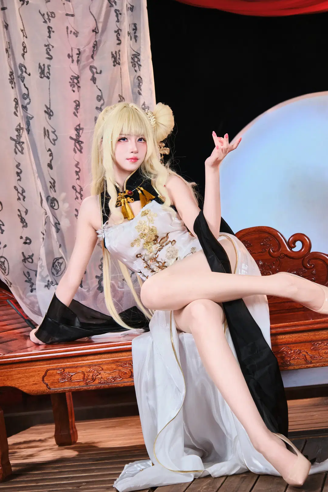 【皇冠cos】黑金刺绣白裙与红枫的国风碰撞 - GOODLUCK好兆头 - 第11张