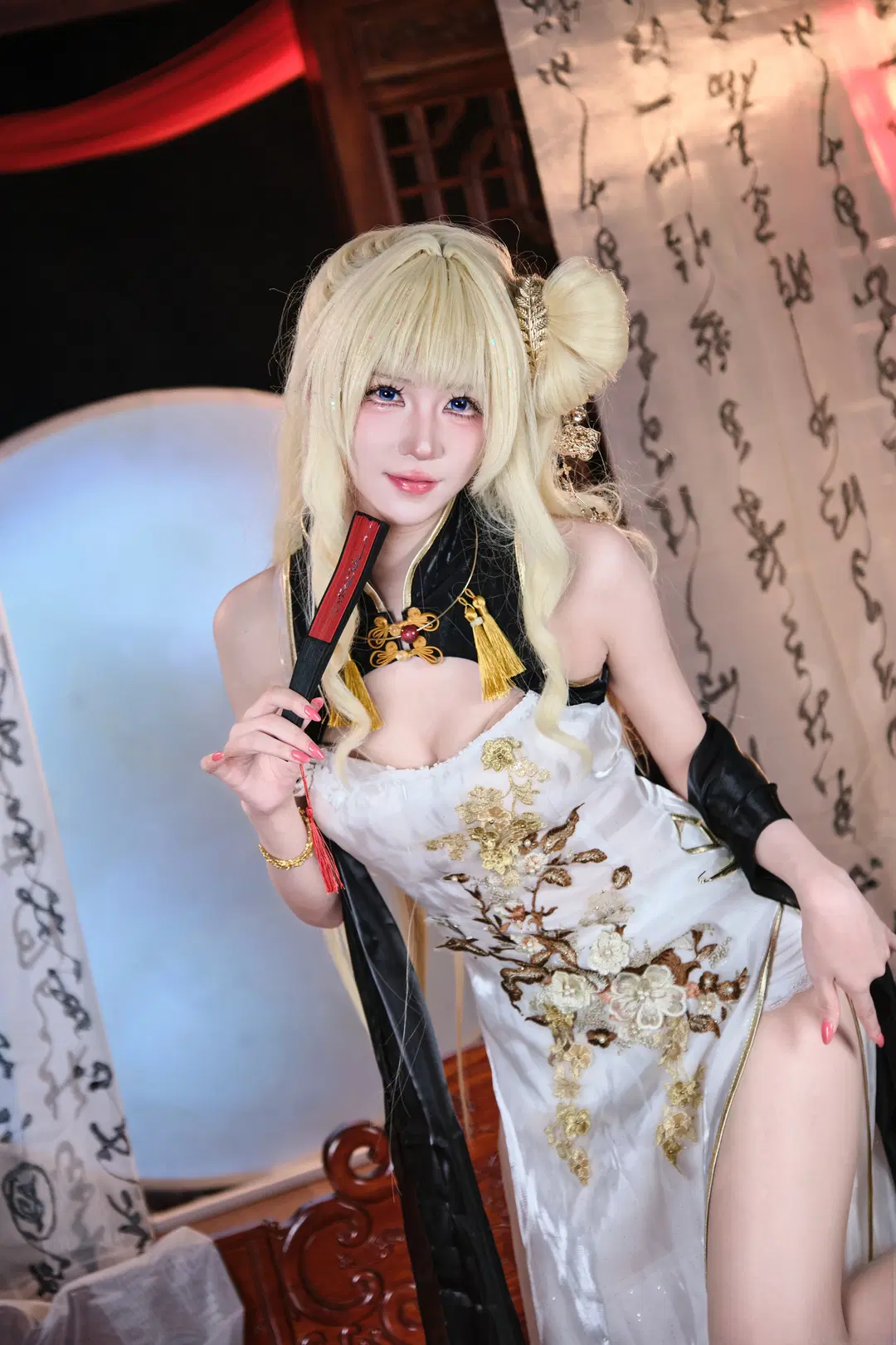 【皇冠cos】黑金刺绣白裙与红枫的国风碰撞 - GOODLUCK好兆头 - 第2张
