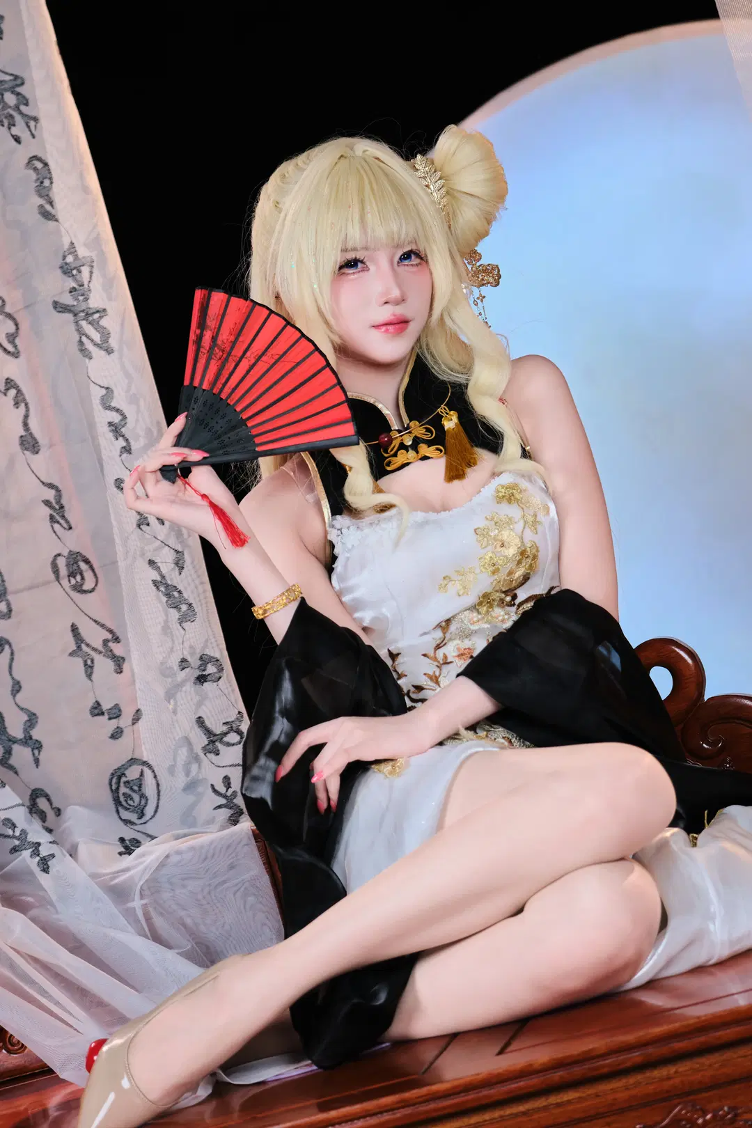 【皇冠cos】黑金刺绣白裙与红枫的国风碰撞 - GOODLUCK好兆头 - 第6张