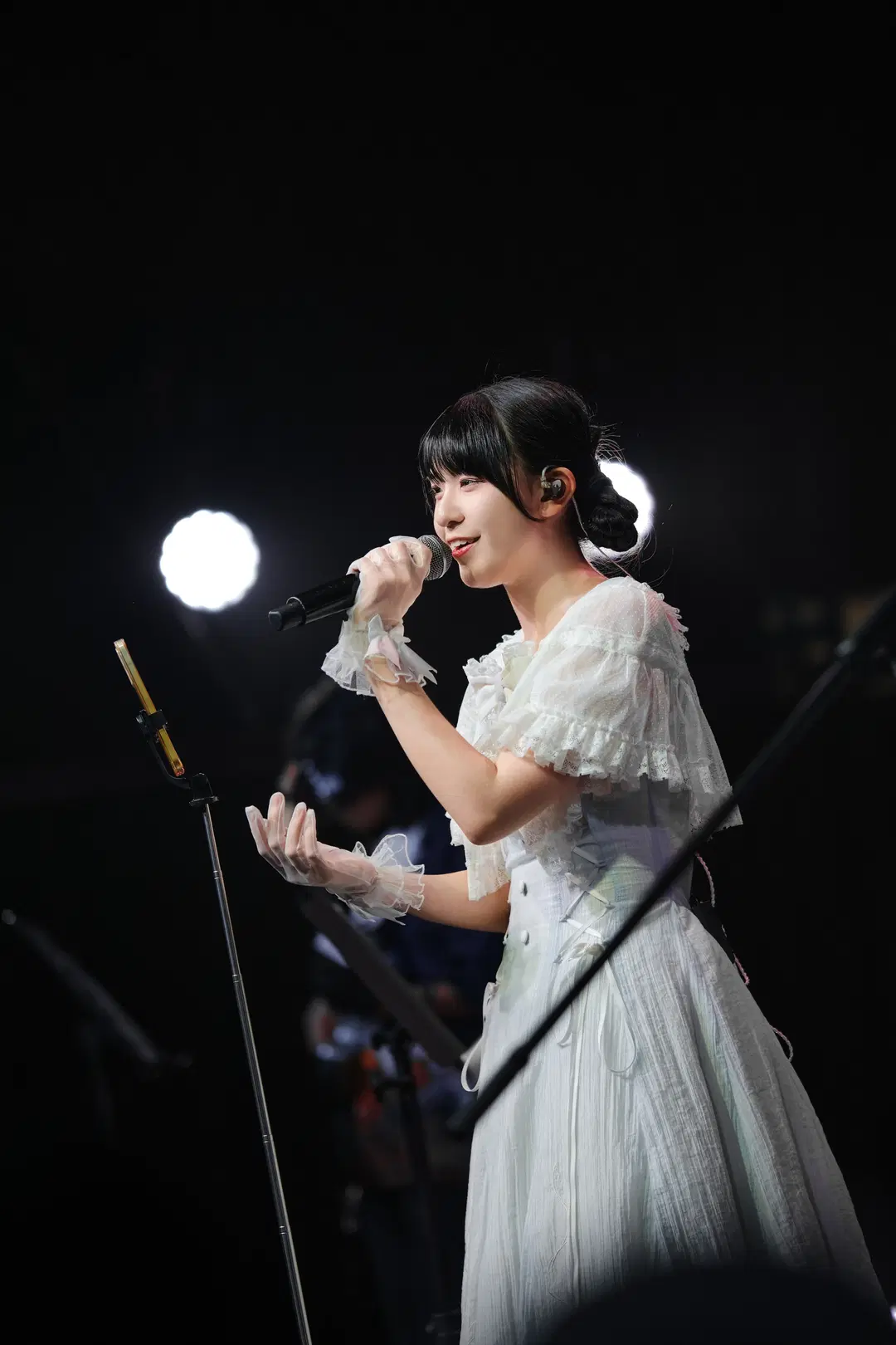 赶完论文的周中Live，哥特萝莉风贝斯手的日音舞台 - GOODLUCK好兆头 - 第2张